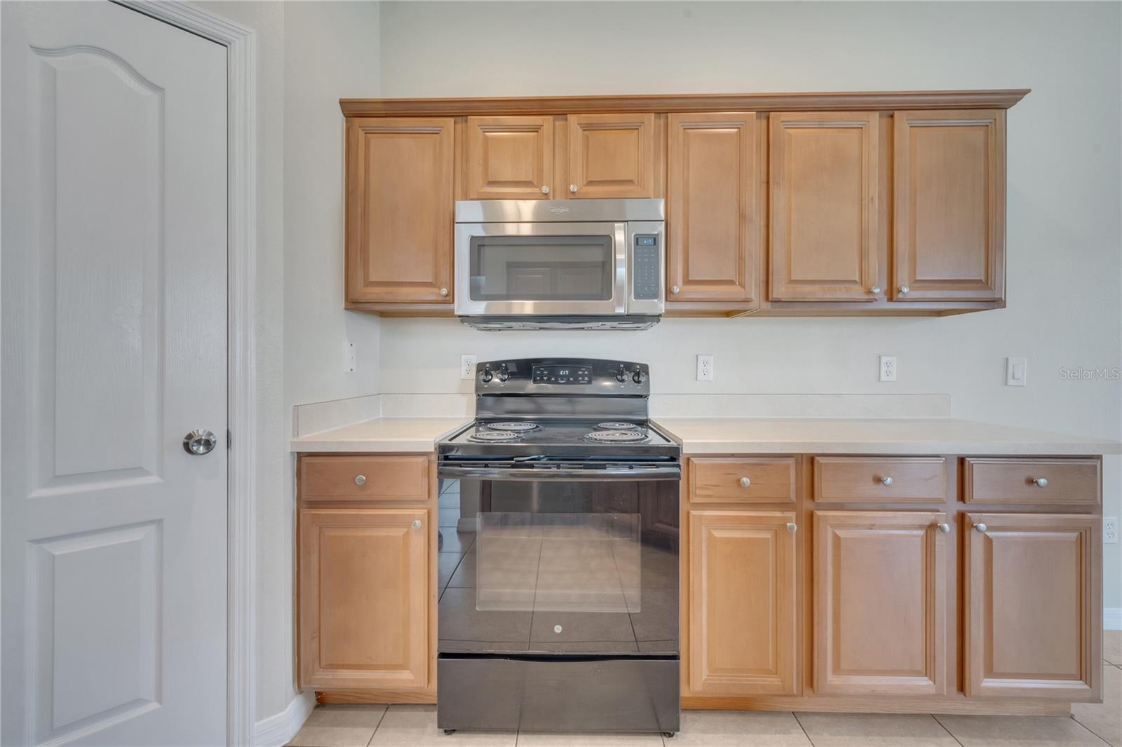 Image 11 of 36 For 6408 Goldenrod Road 4c