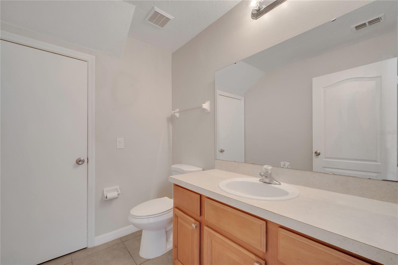 Image 17 of 36 For 6408 Goldenrod Road 4c