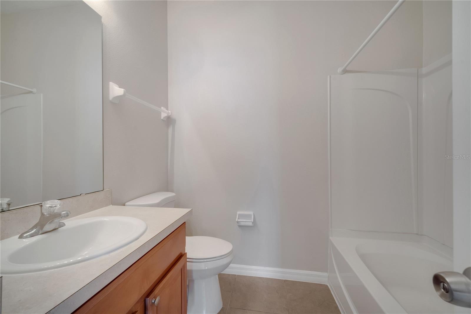 Image 20 of 36 For 6408 Goldenrod Road 4c
