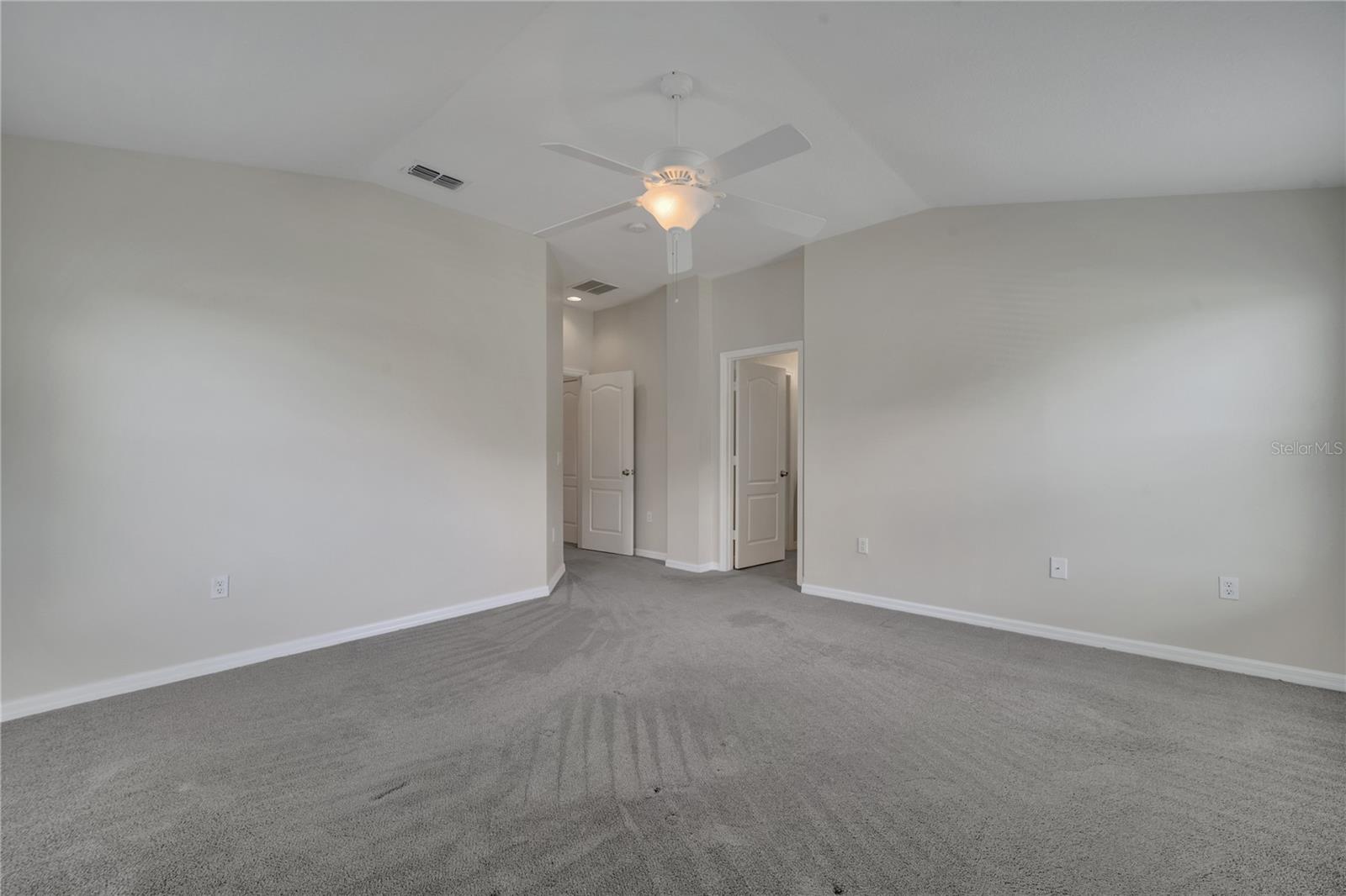 Image 24 of 36 For 6408 Goldenrod Road 4c