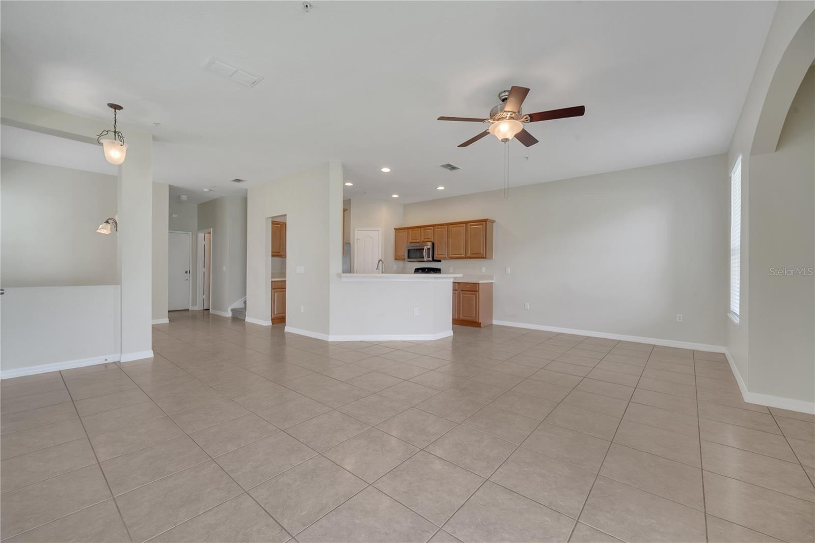 Image 8 of 36 For 6408 Goldenrod Road 4c