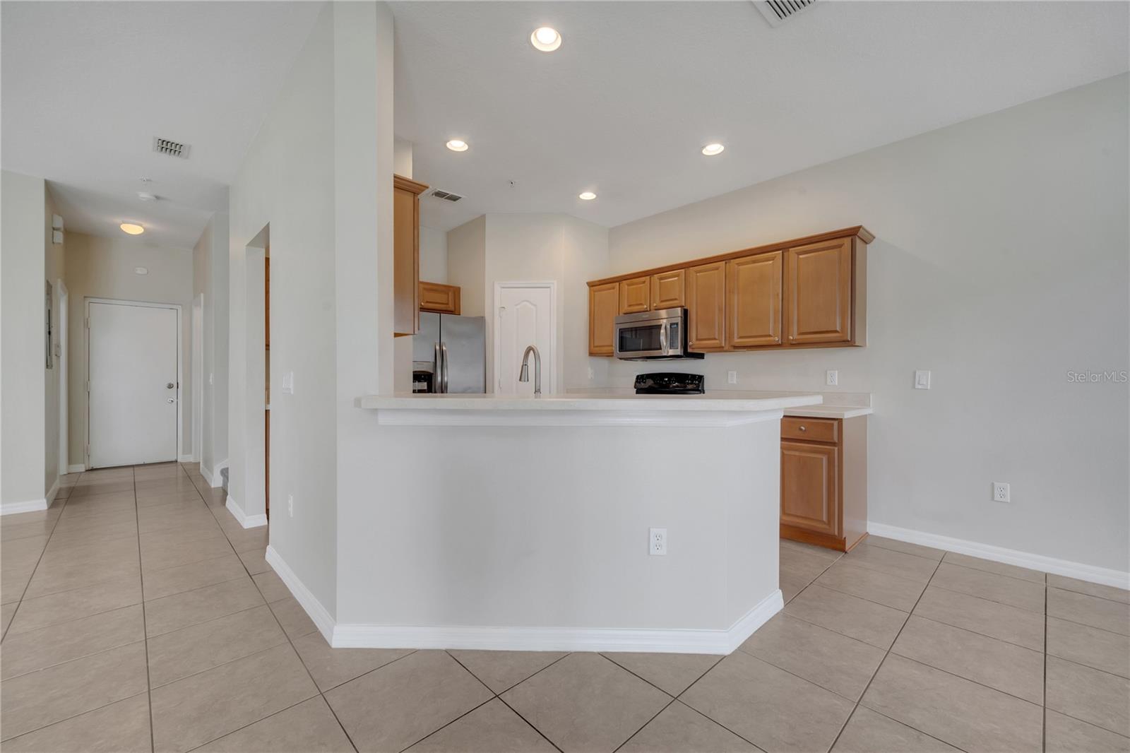 Image 9 of 36 For 6408 Goldenrod Road 4c