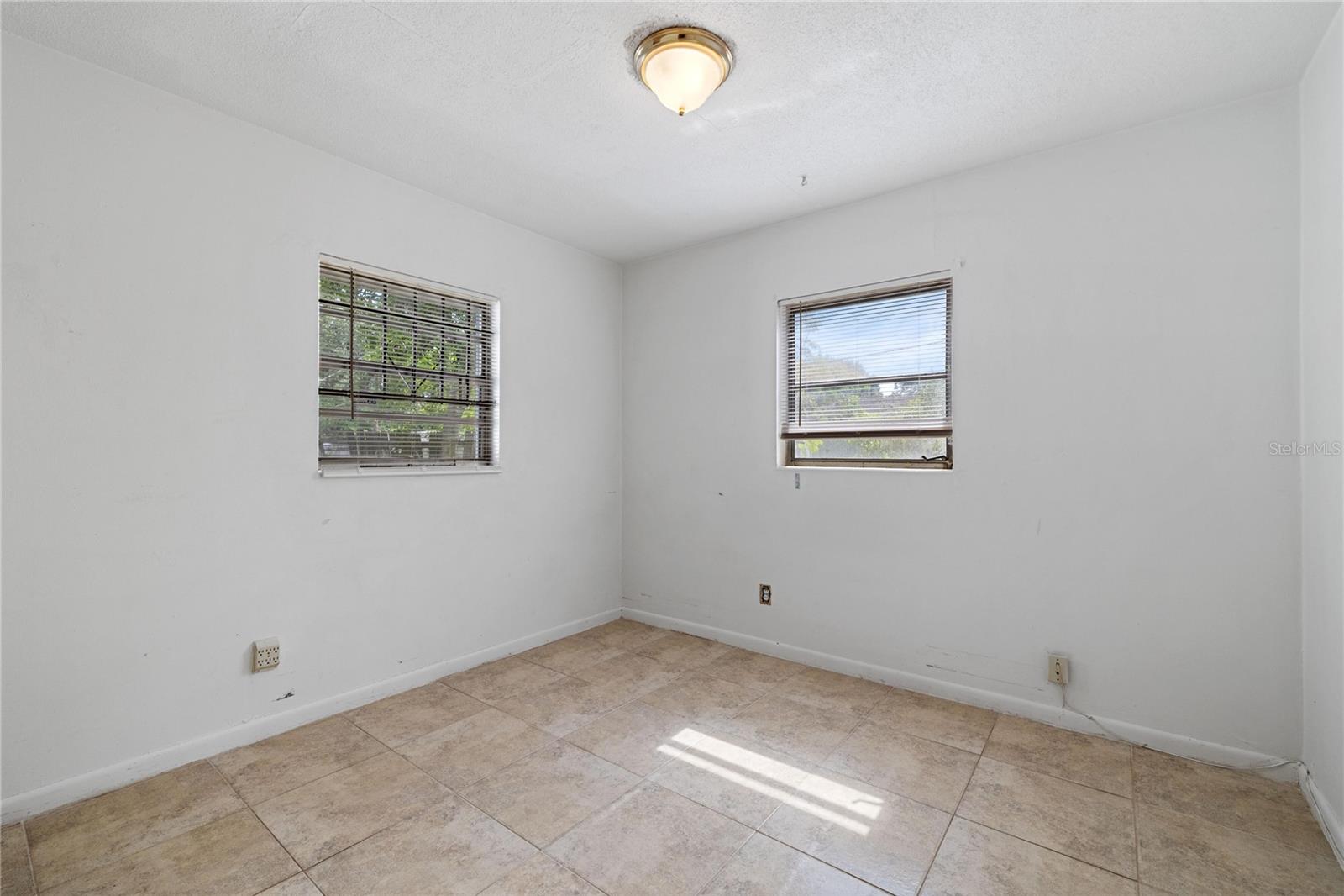 Image 14 of 17 For 7725 Udine Avenue