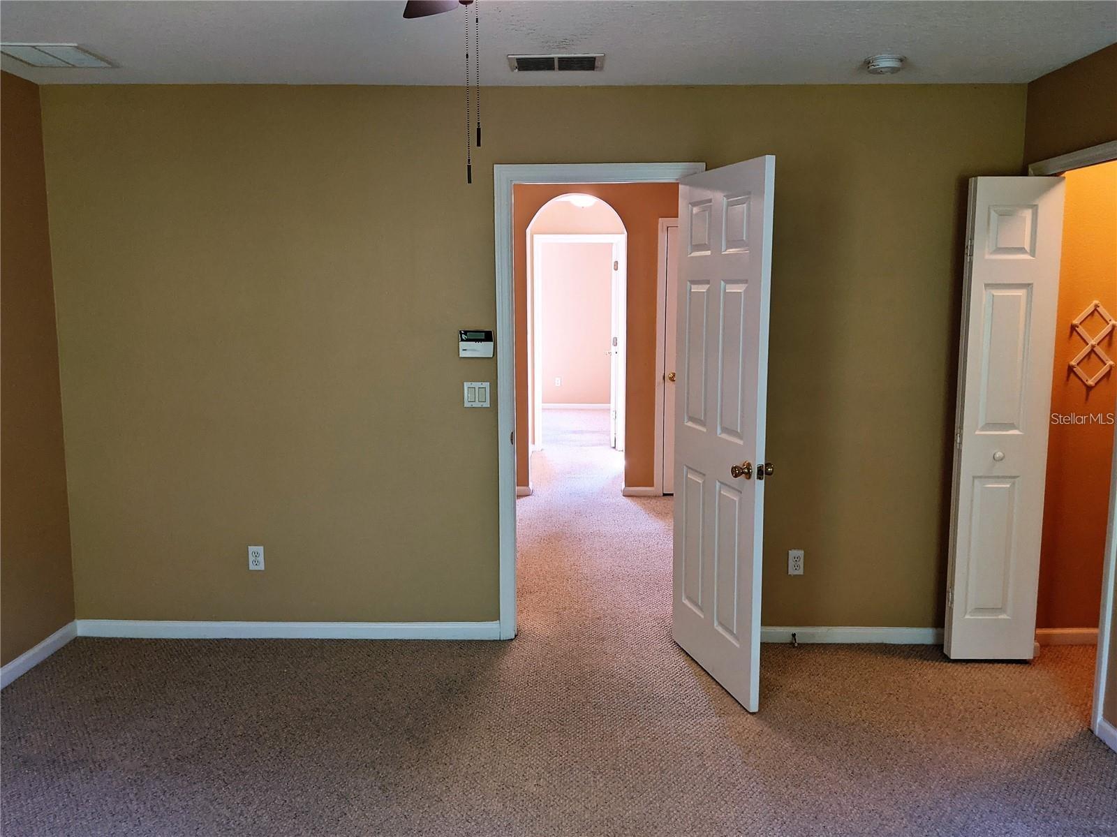 Image 11 of 25 For 10272 Park Commons Drive
