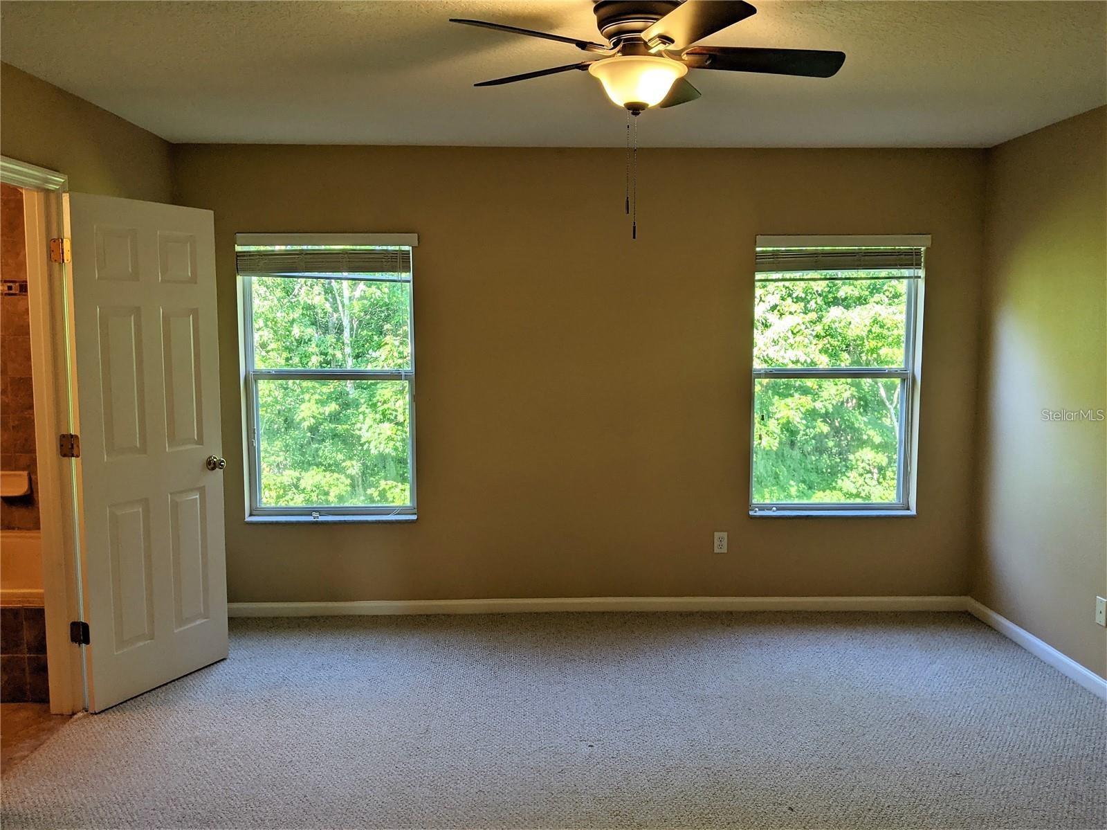 Image 15 of 25 For 10272 Park Commons Drive