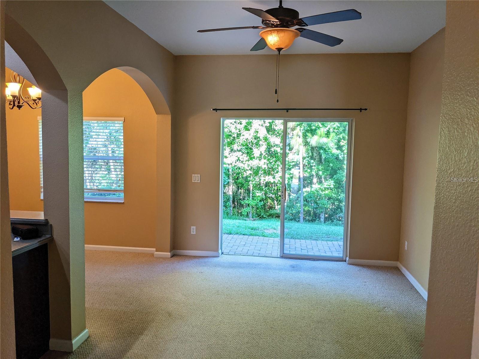 Image 9 of 25 For 10272 Park Commons Drive