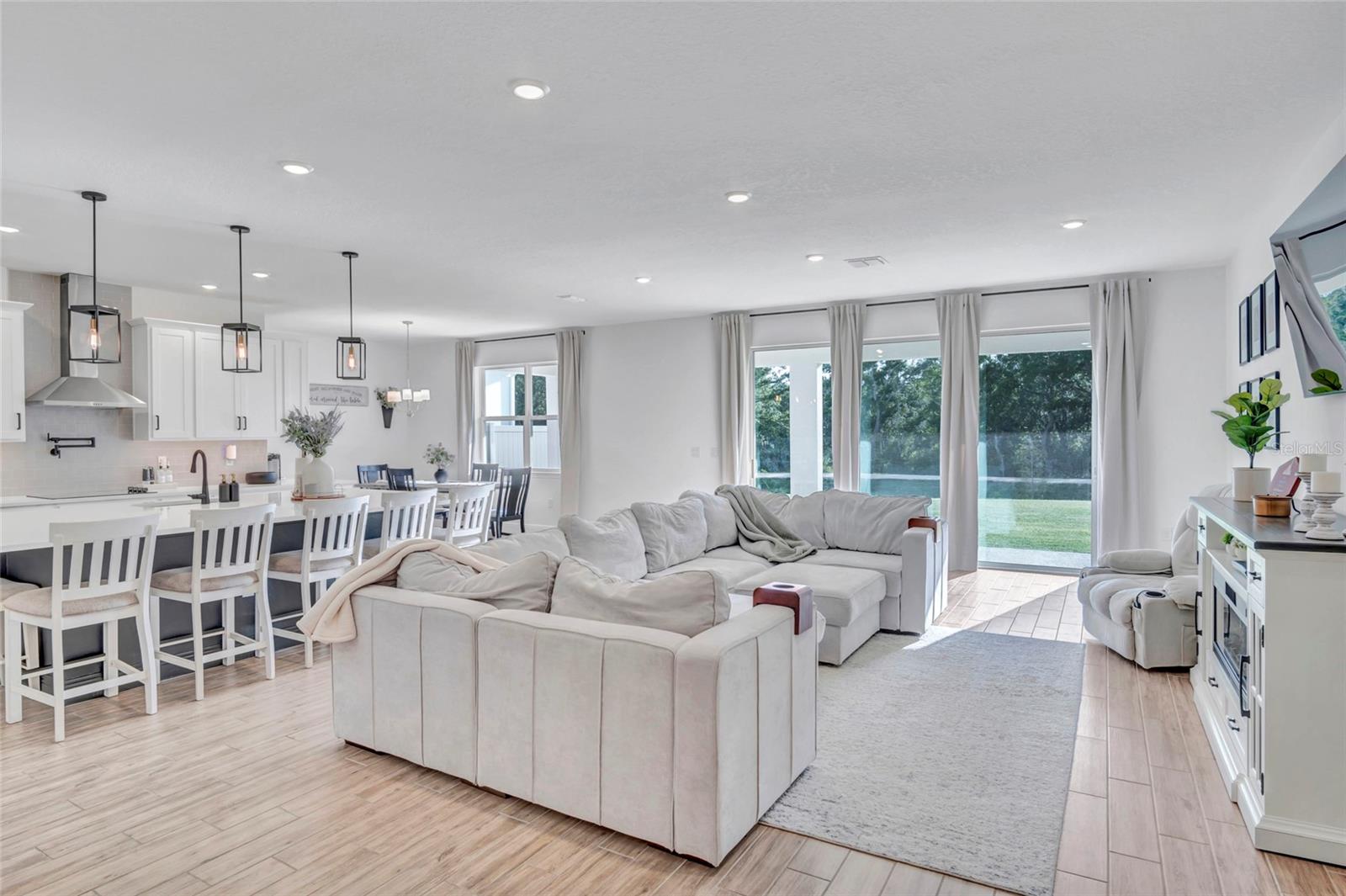 Image 15 of 55 For 4477 Renly Lane