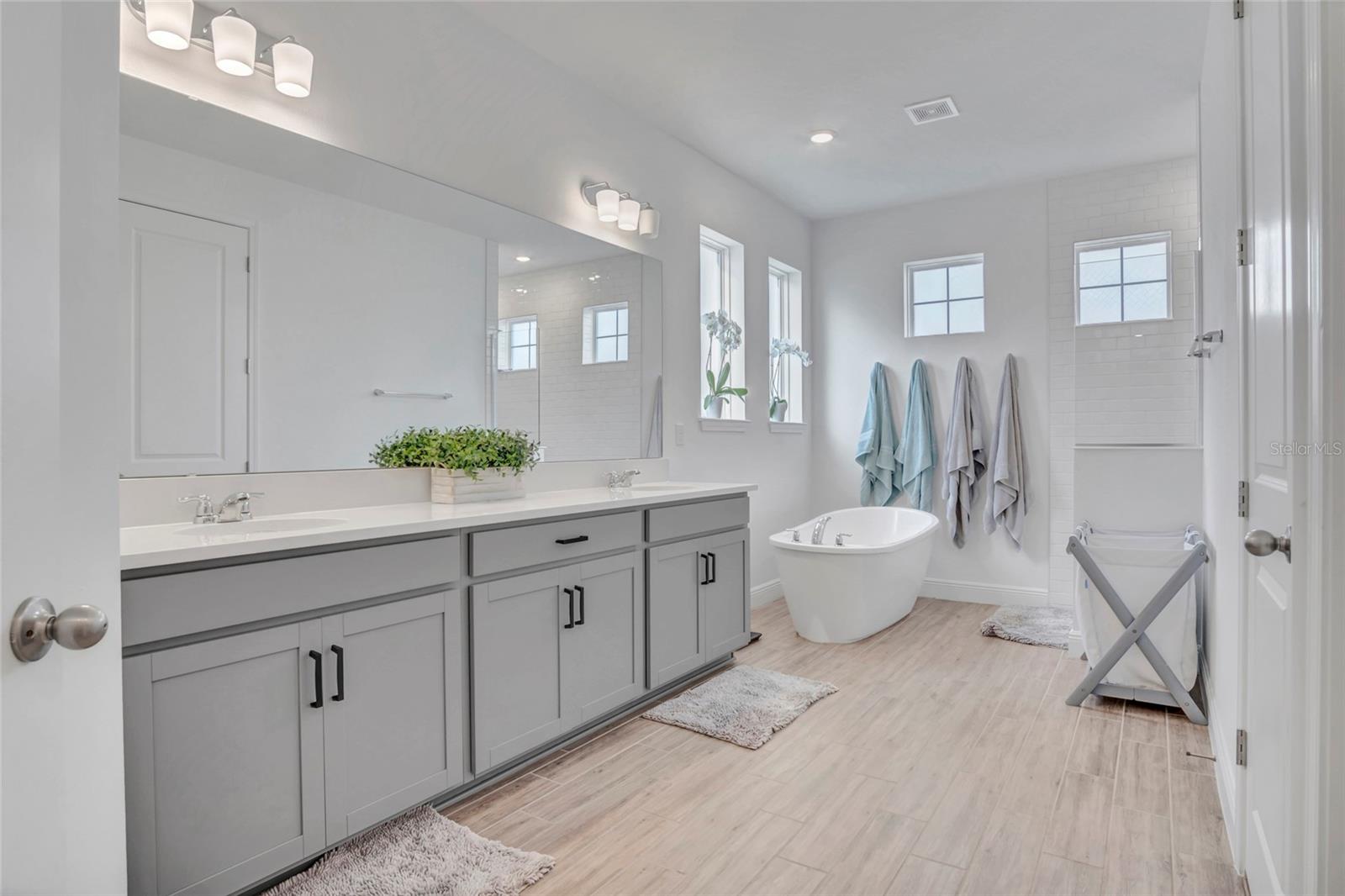Image 45 of 55 For 4477 Renly Lane