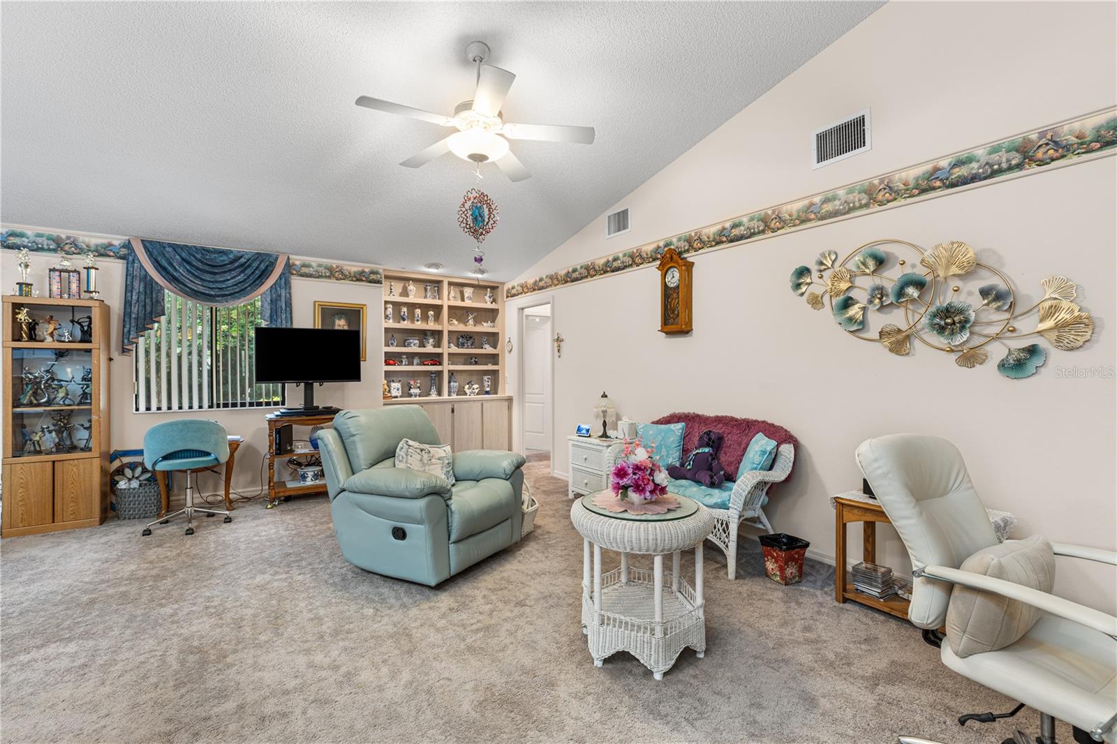 Image 11 of 32 For 1017 Dundee Circle