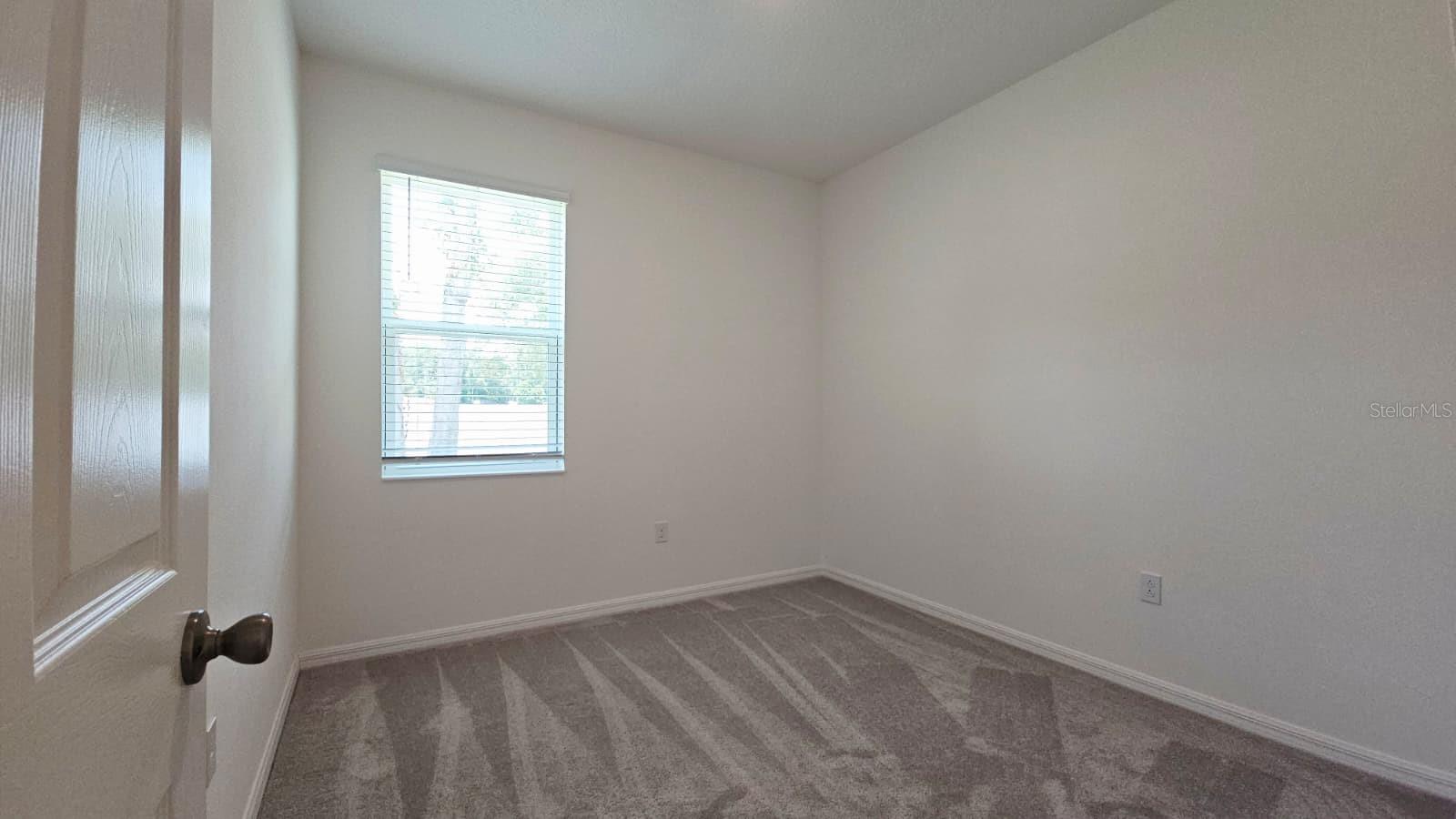 Image 11 of 22 For 722 Lemon Avenue