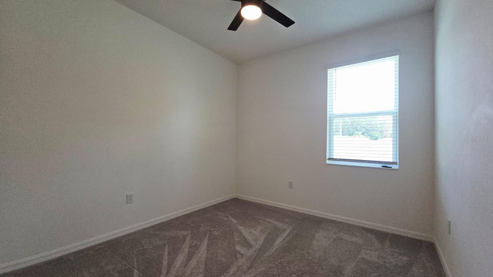 Image 12 of 22 For 722 Lemon Avenue