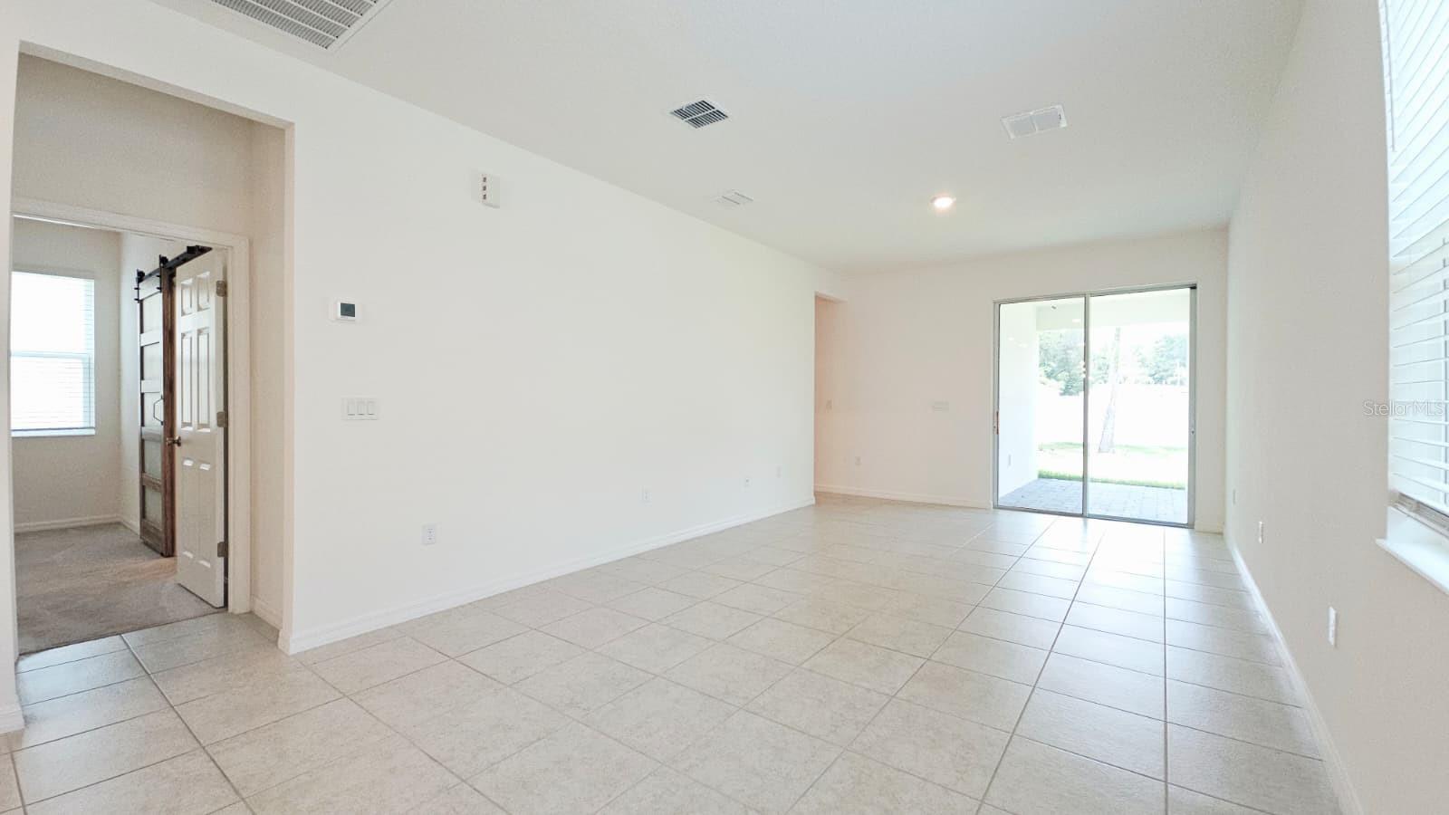 Image 7 of 22 For 722 Lemon Avenue