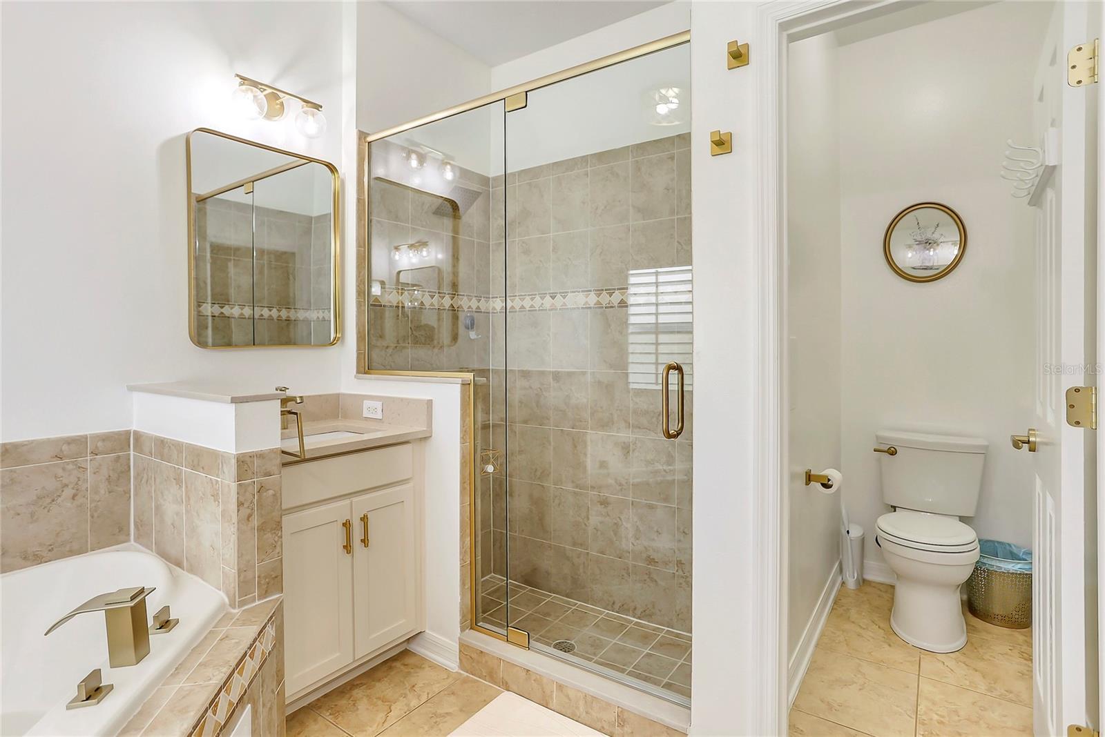 Image 24 of 45 For 15203 Stonebriar Way