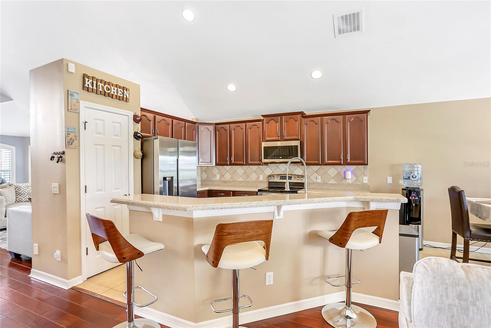 Image 9 of 45 For 15203 Stonebriar Way