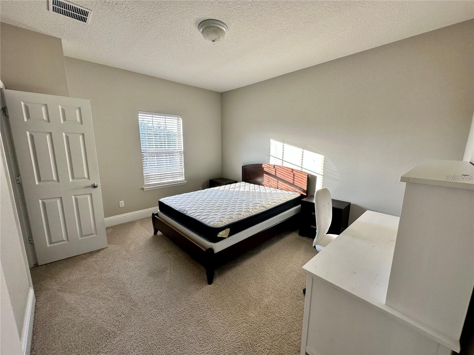 Image 10 of 21 For 9569 Royal Estates Boulevard
