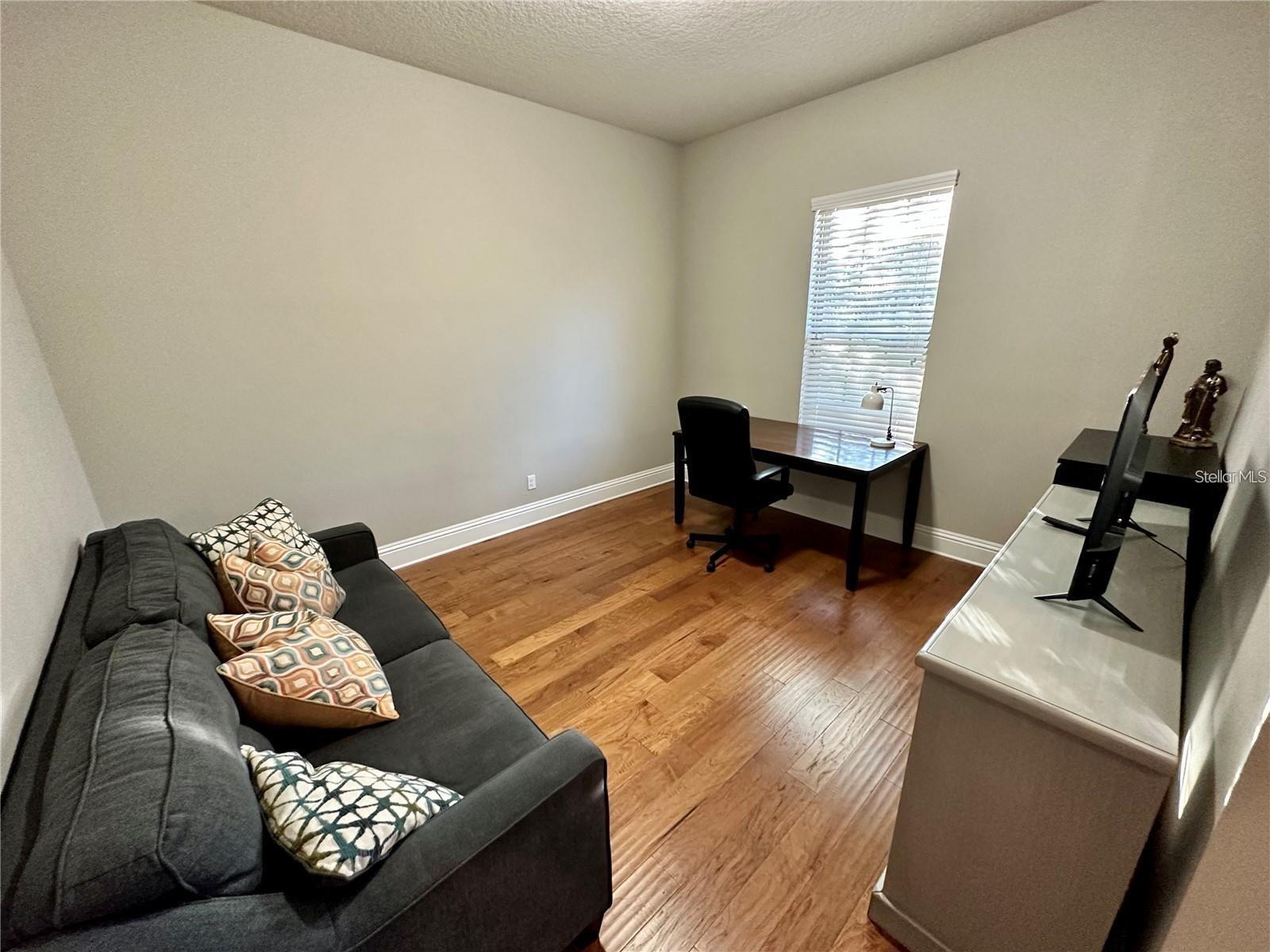 Image 13 of 21 For 9569 Royal Estates Boulevard