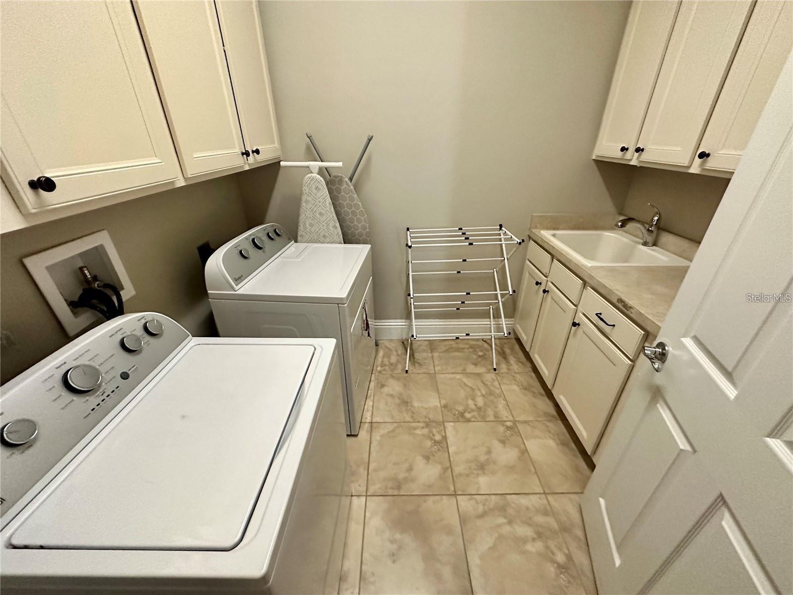 Image 15 of 21 For 9569 Royal Estates Boulevard