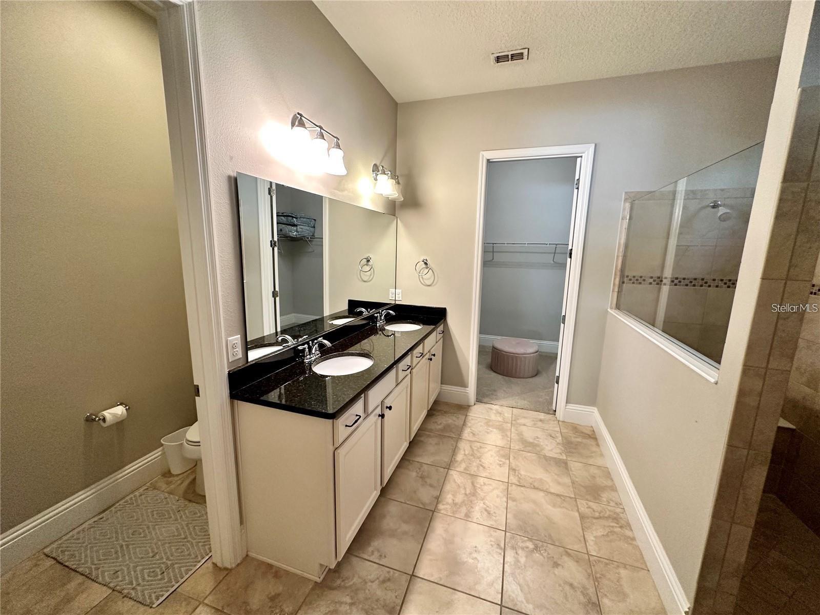 Image 17 of 21 For 9569 Royal Estates Boulevard