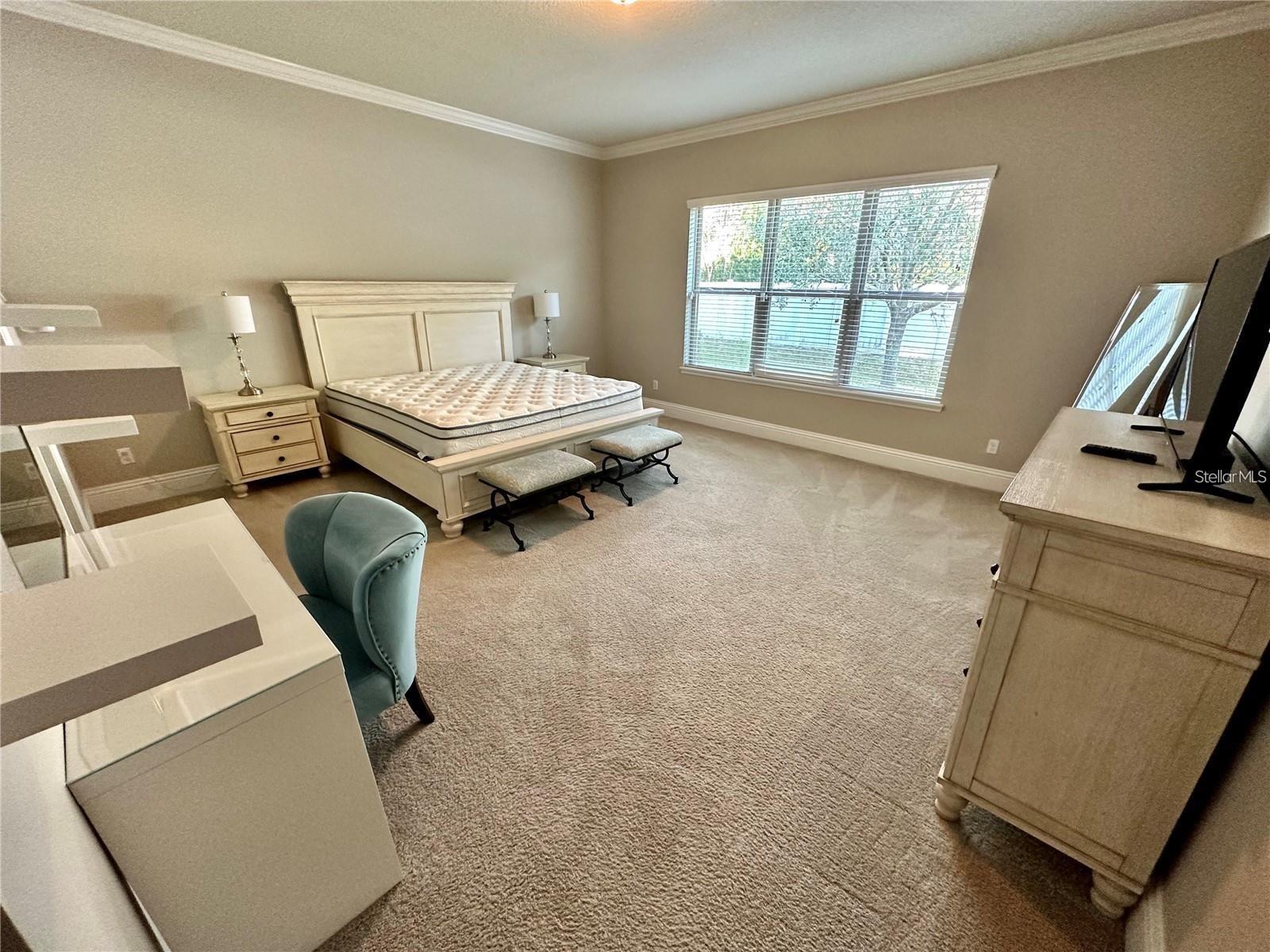 Image 18 of 21 For 9569 Royal Estates Boulevard