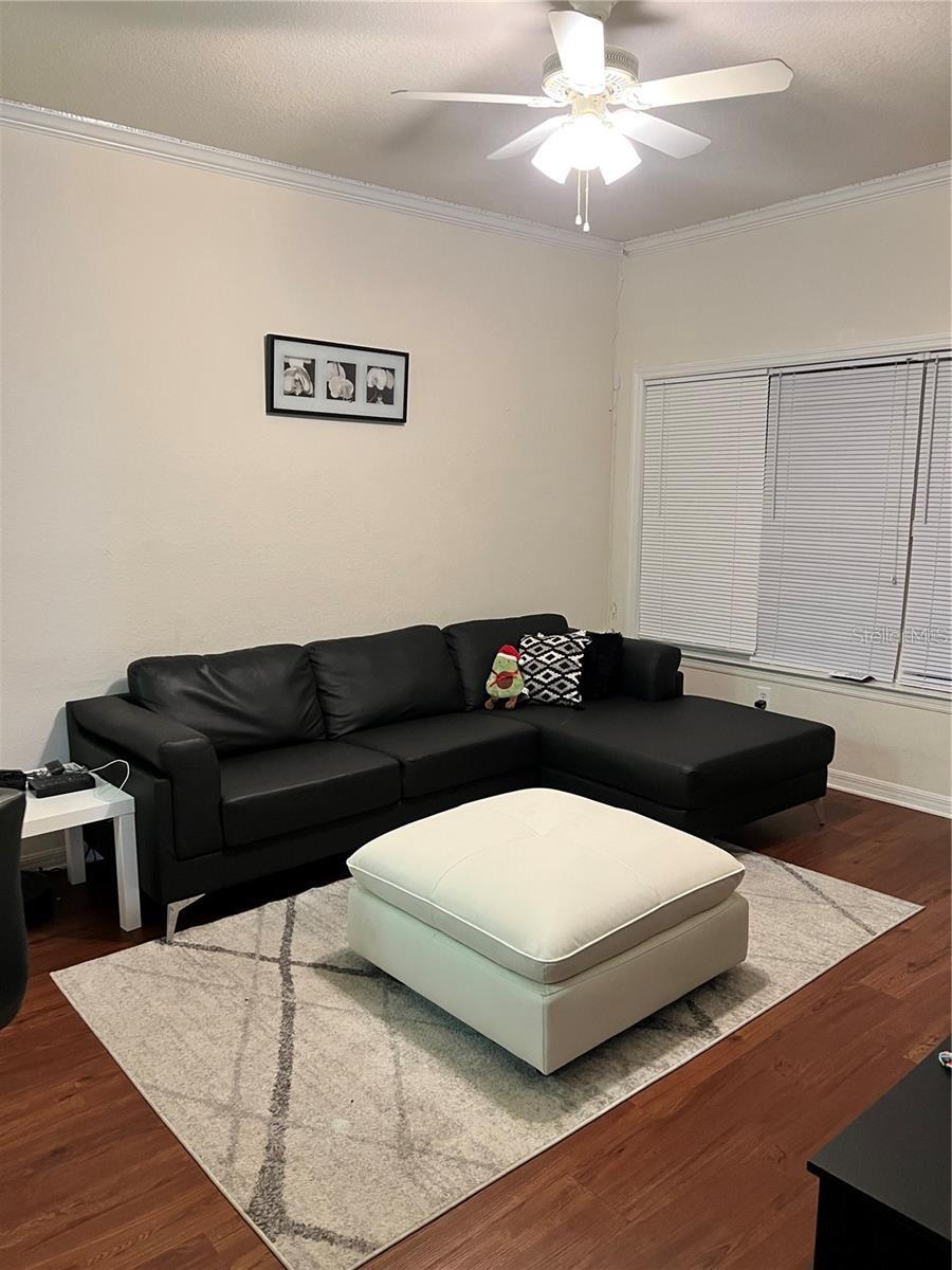 Image 3 of 17 For 3593 Conroy Road 416
