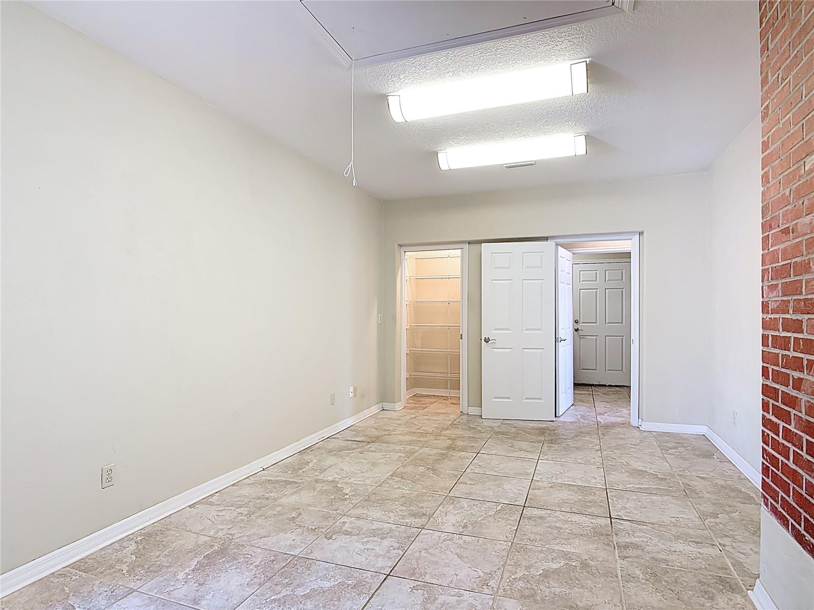 Image 42 of 94 For 2306 Halifax Drive