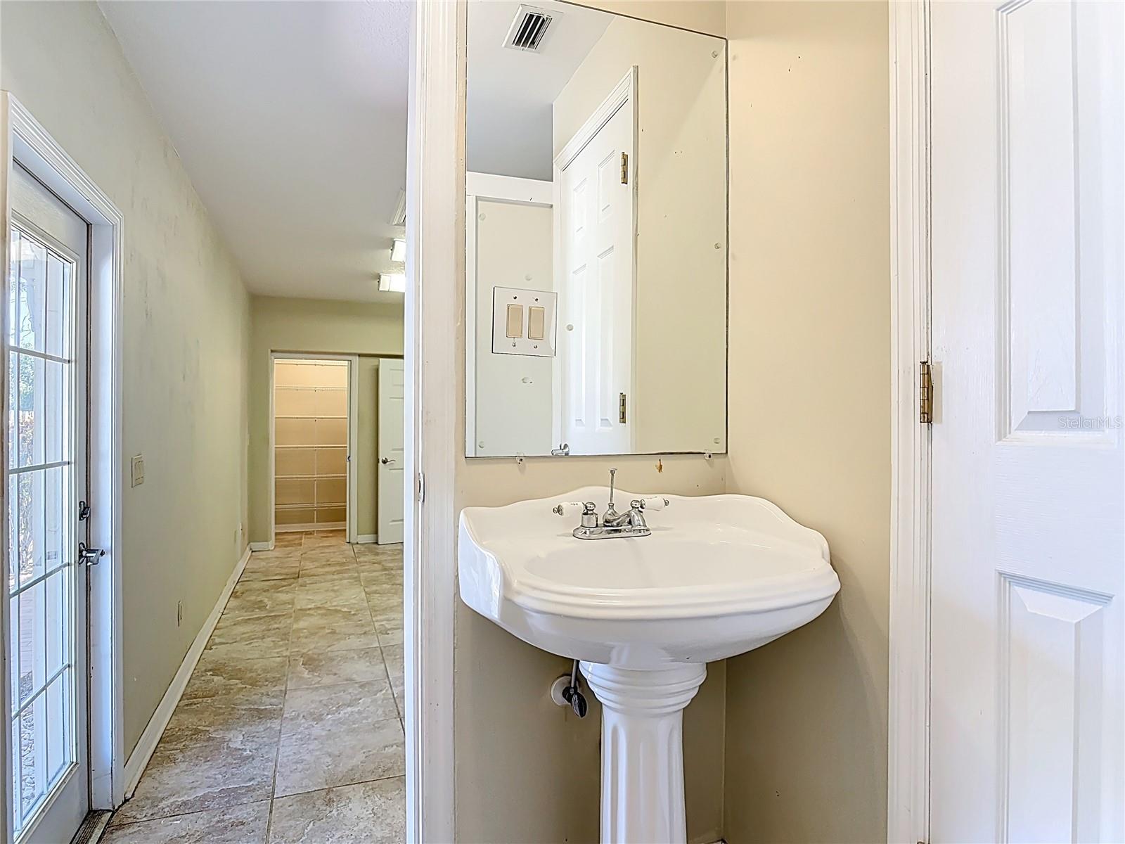 Image 44 of 94 For 2306 Halifax Drive