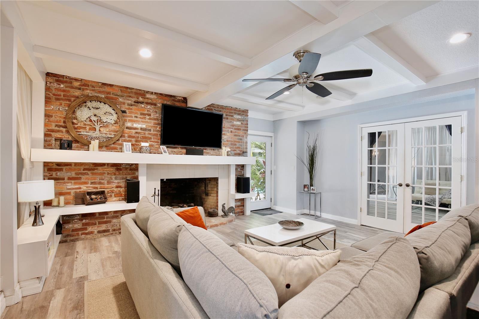 Image 20 of 51 For 2118 Hargill Drive