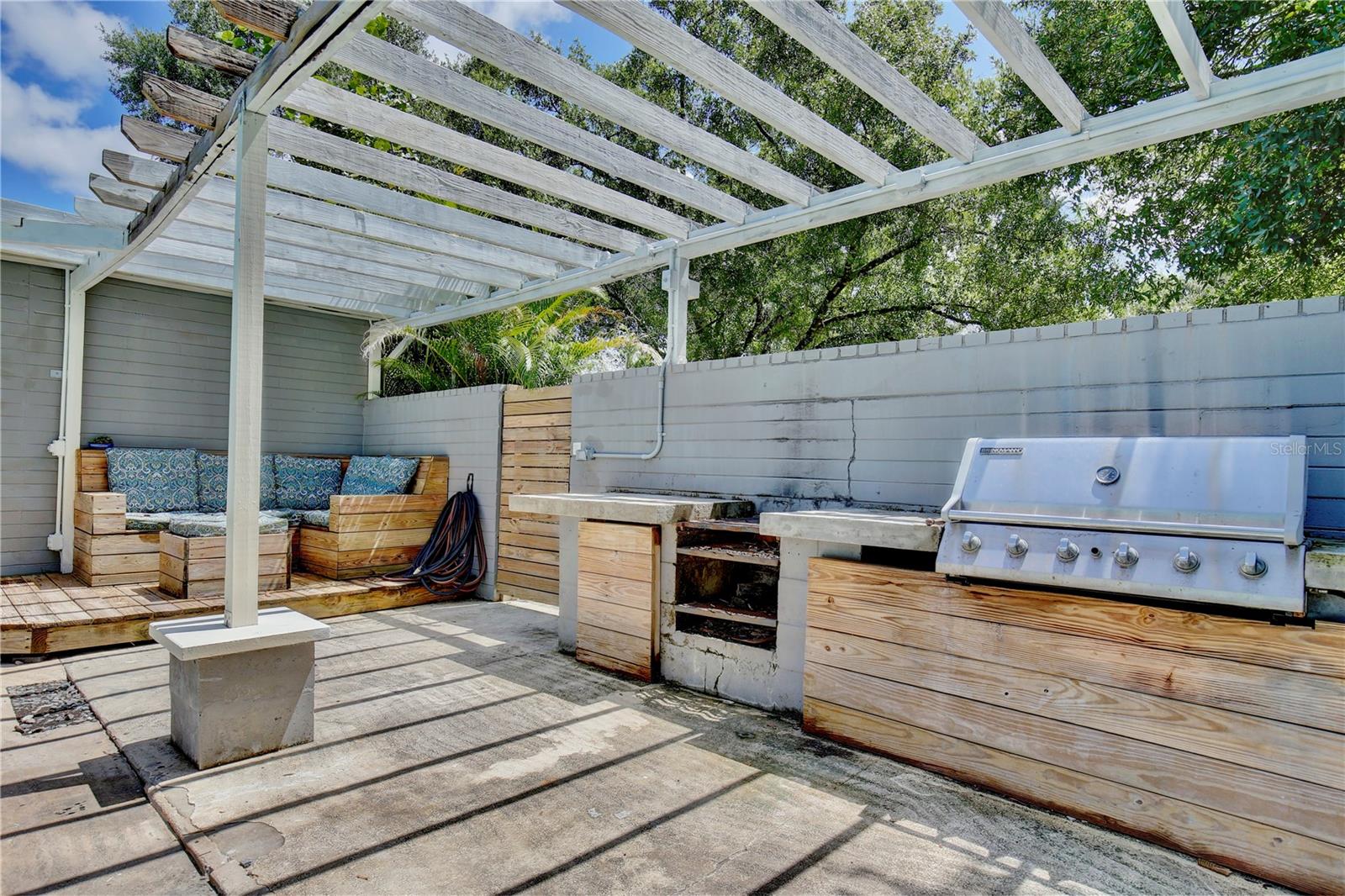 Image 36 of 51 For 2118 Hargill Drive
