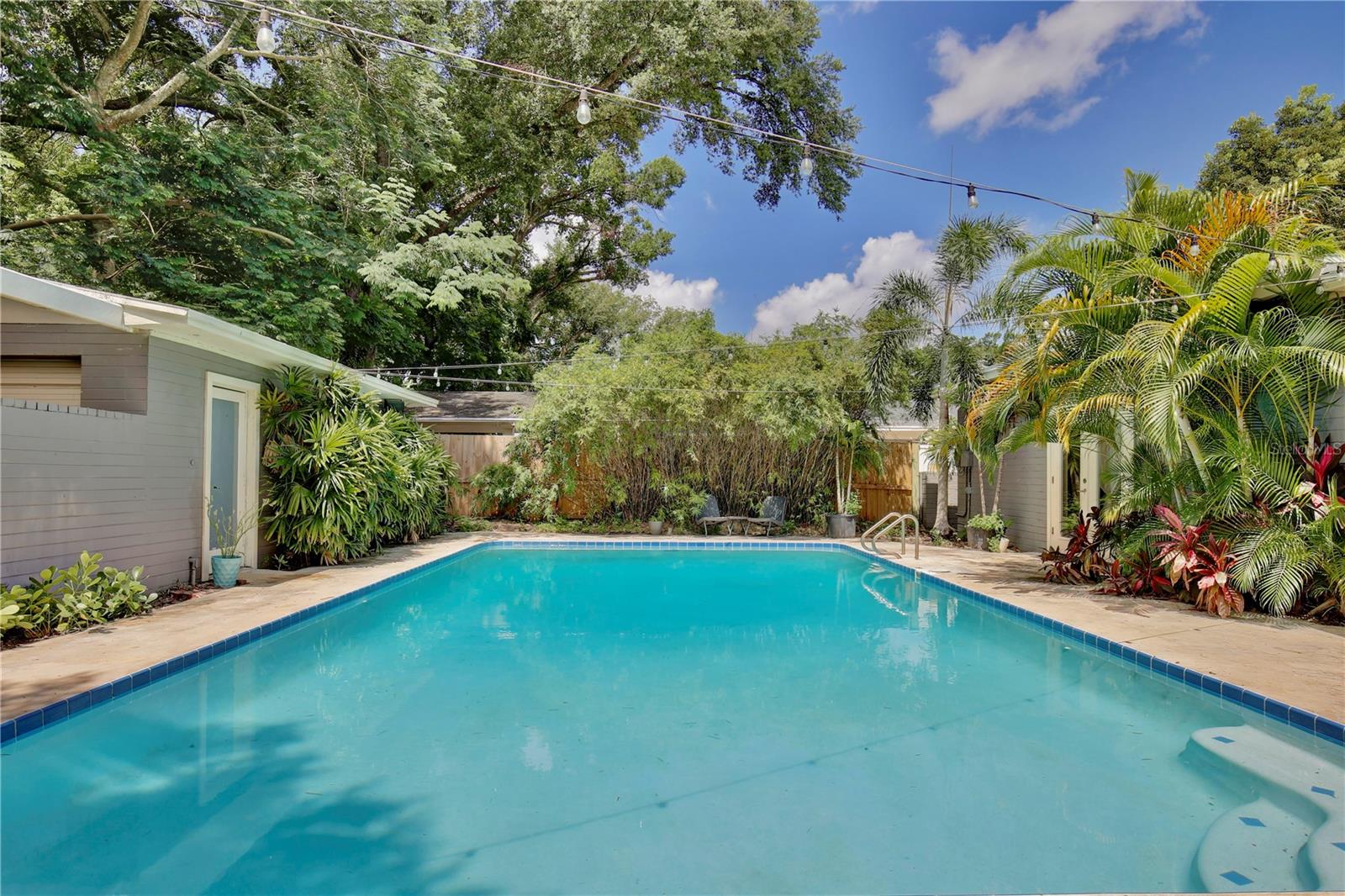 Image 38 of 51 For 2118 Hargill Drive