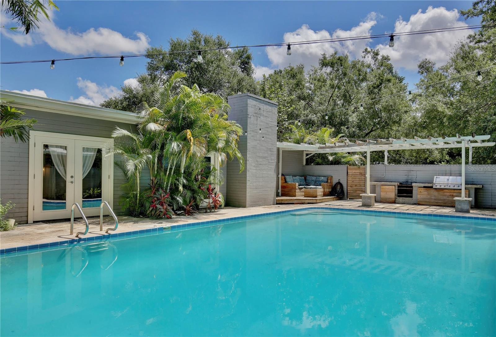 Image 40 of 51 For 2118 Hargill Drive
