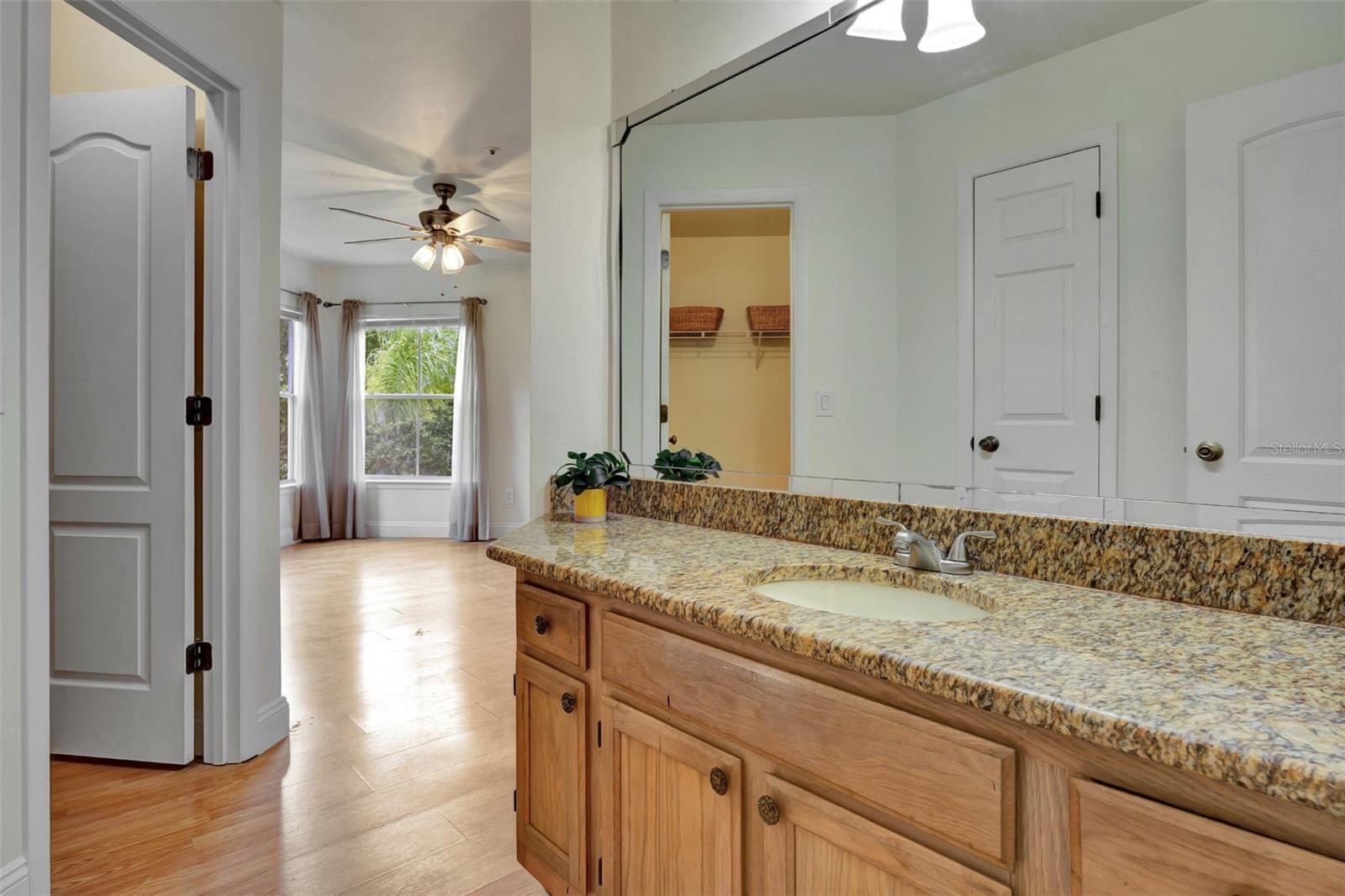 Image 20 of 39 For 478 Pin Oak Place 204