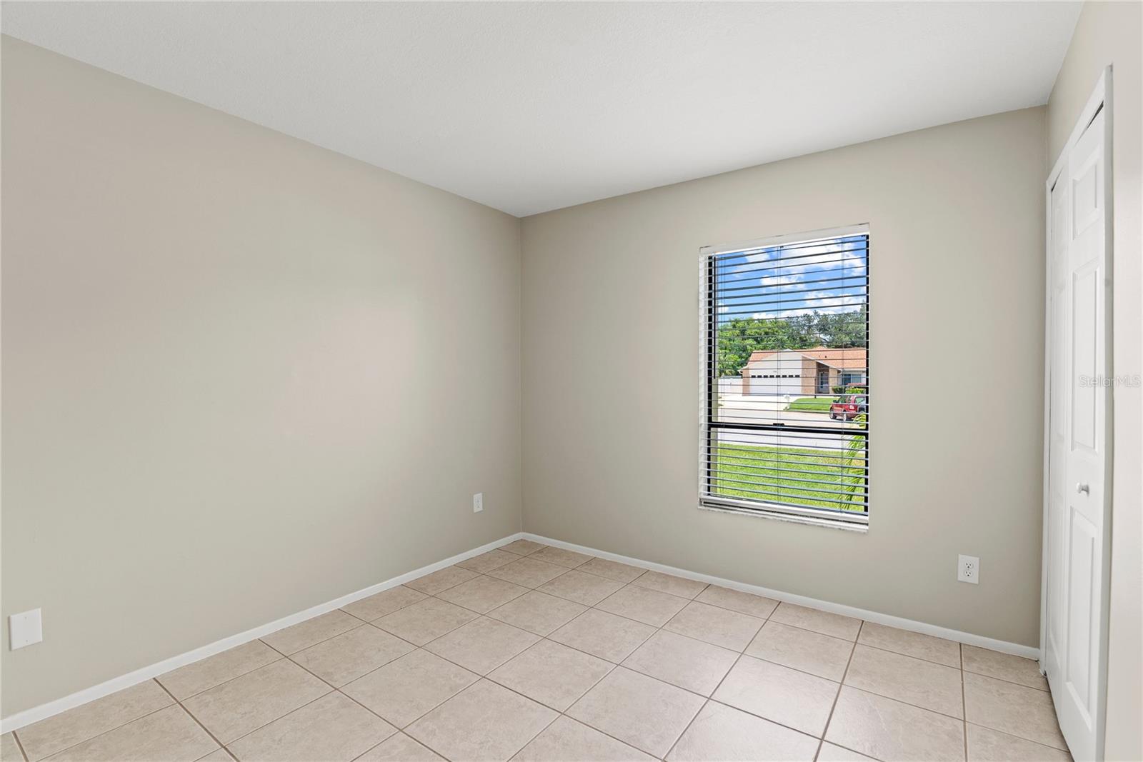 Image 22 of 40 For 739 Mimosa Court