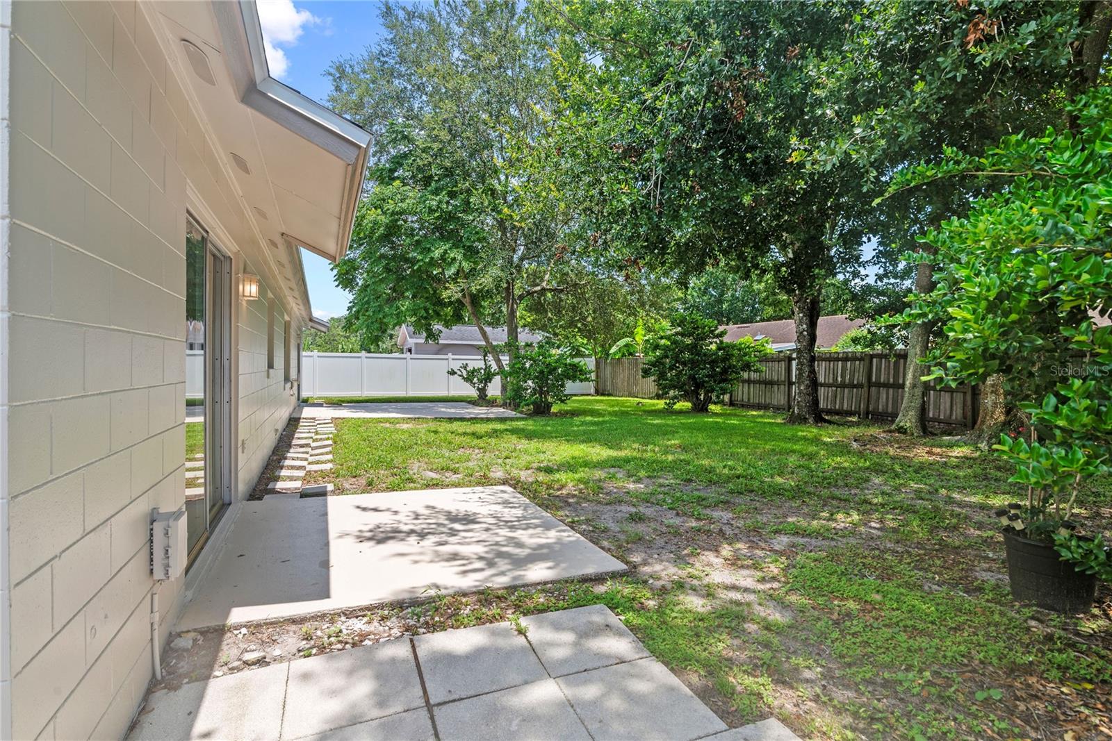 Image 31 of 40 For 739 Mimosa Court