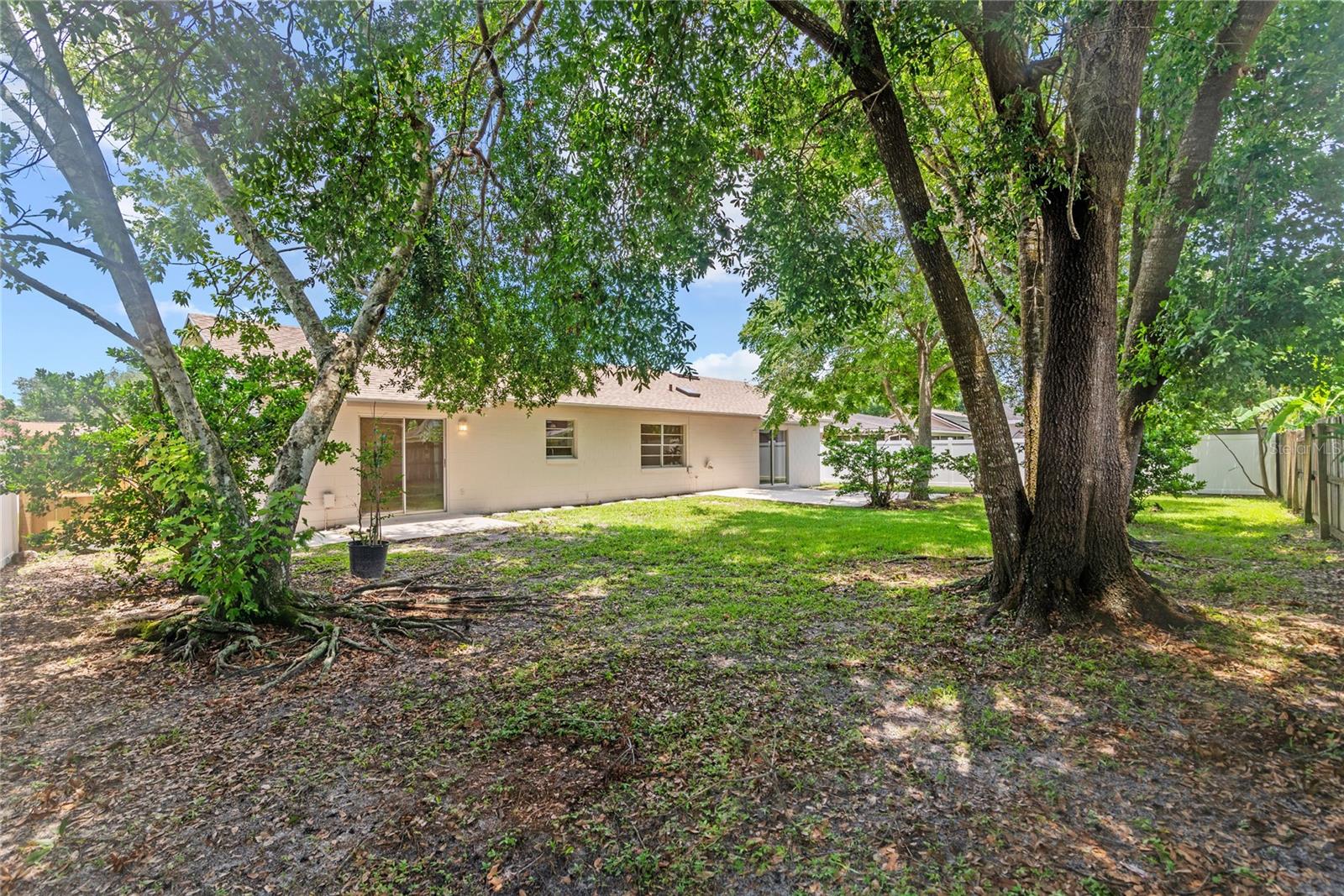 Image 32 of 40 For 739 Mimosa Court