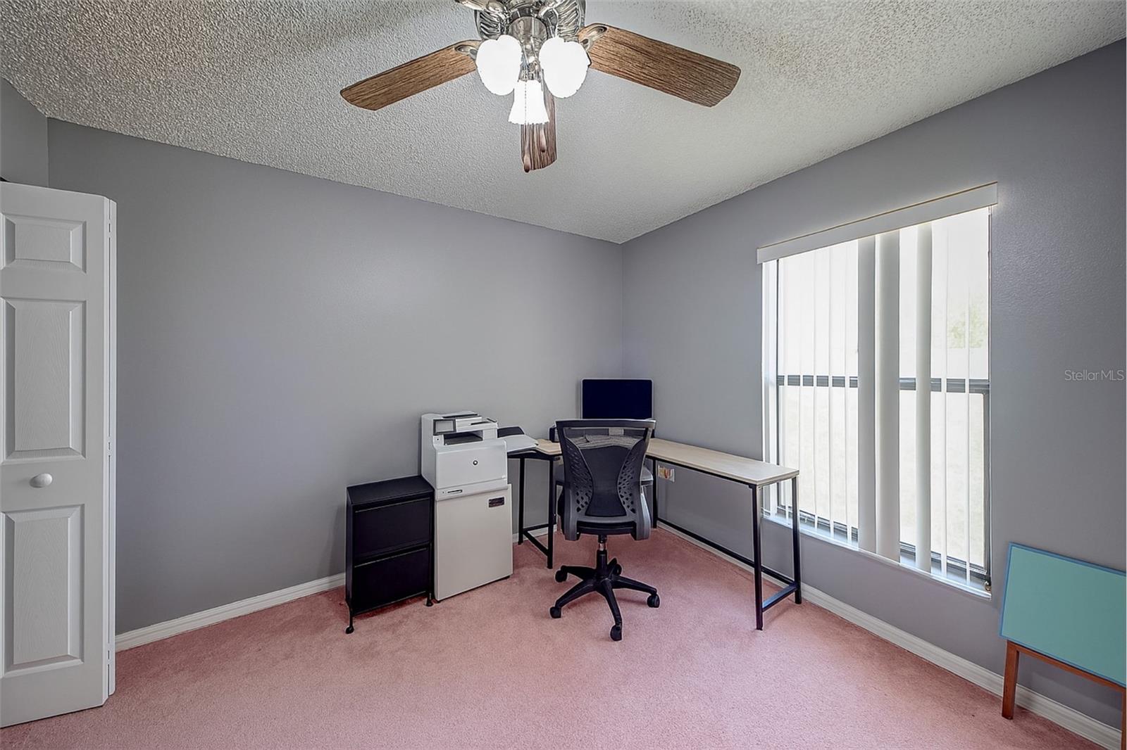 Image 13 of 24 For 618 Parakeet Court