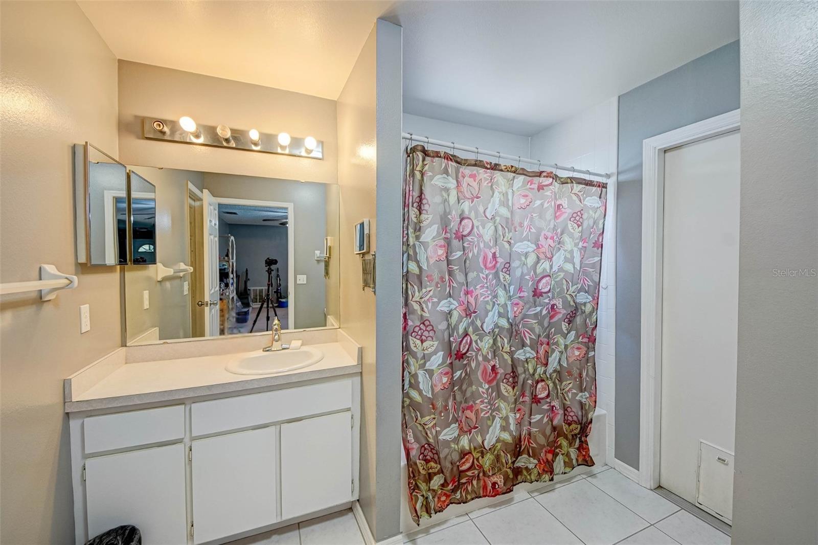 Image 17 of 24 For 618 Parakeet Court