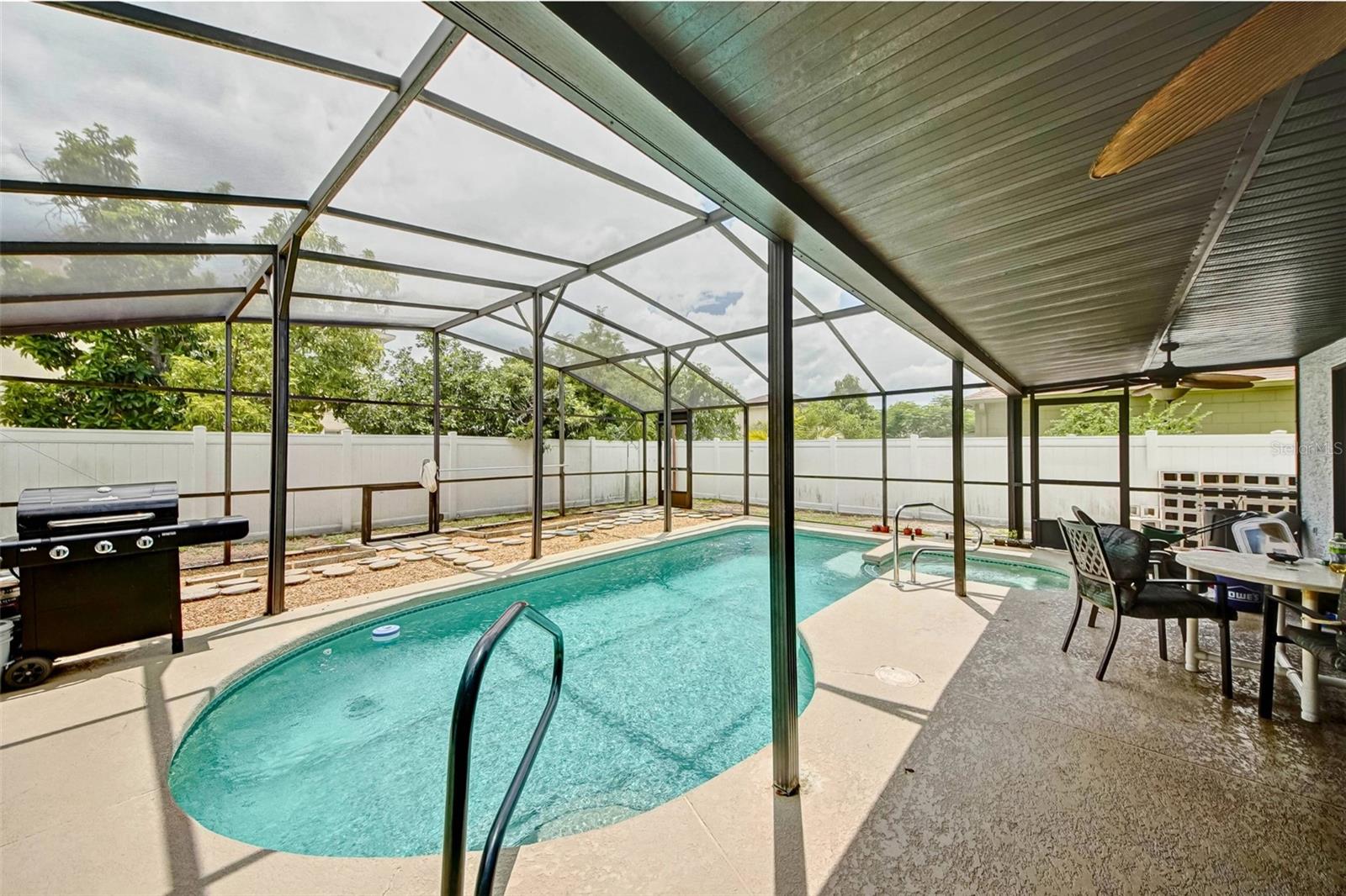 Image 23 of 24 For 618 Parakeet Court