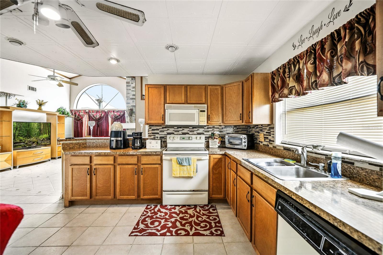 Image 10 of 23 For 388 Mainsail Court