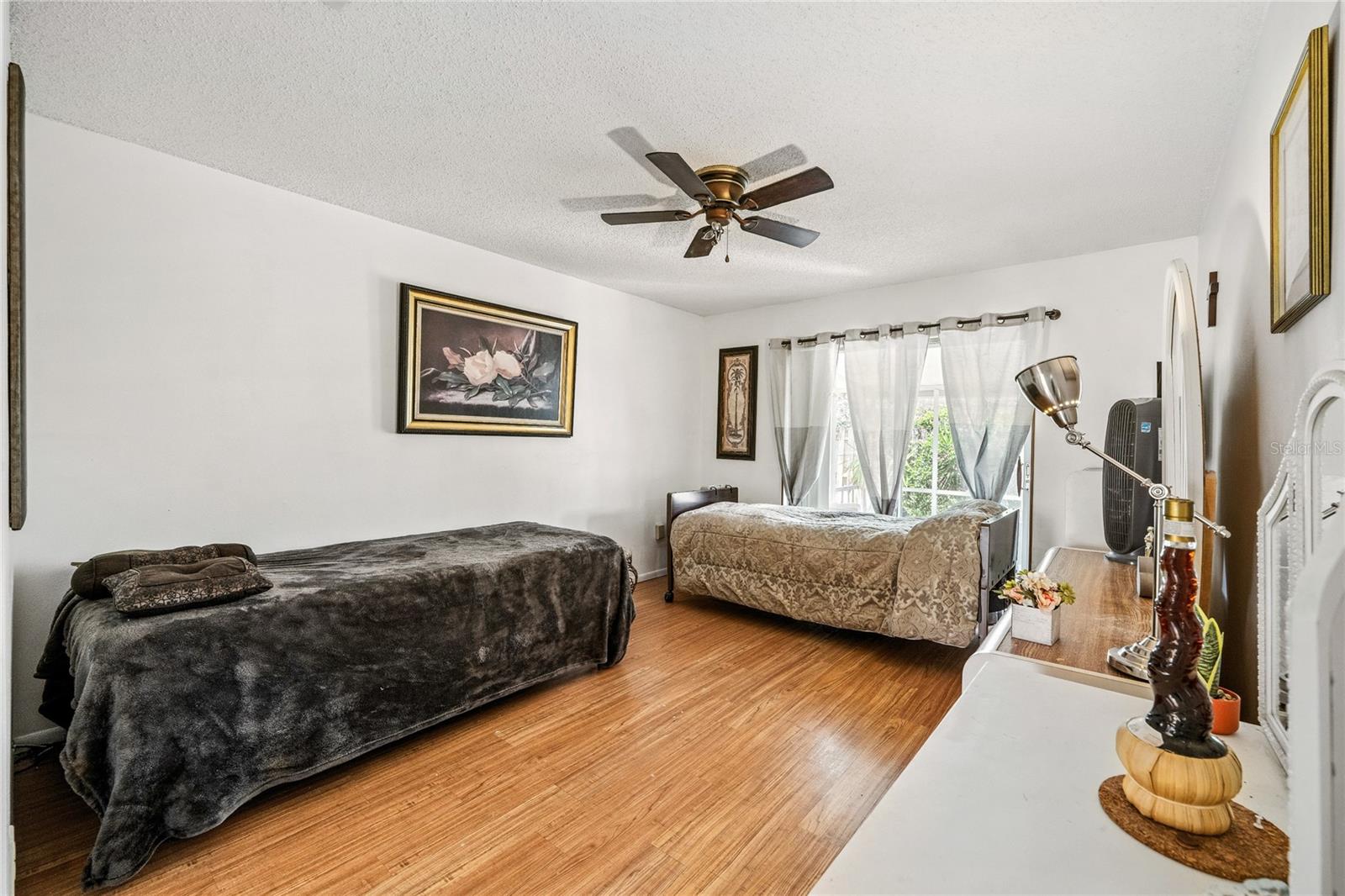 Image 11 of 23 For 388 Mainsail Court