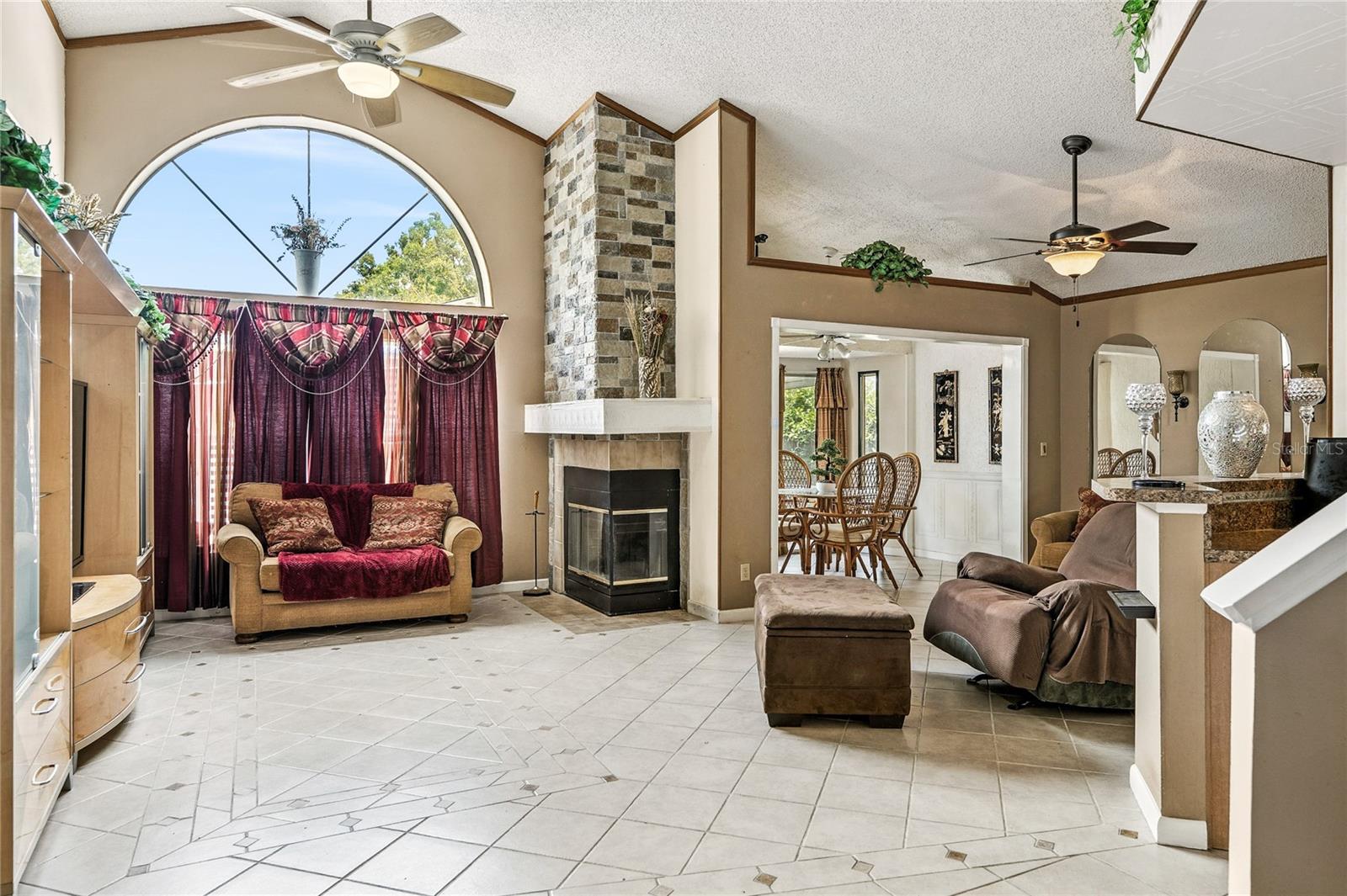 Image 4 of 23 For 388 Mainsail Court