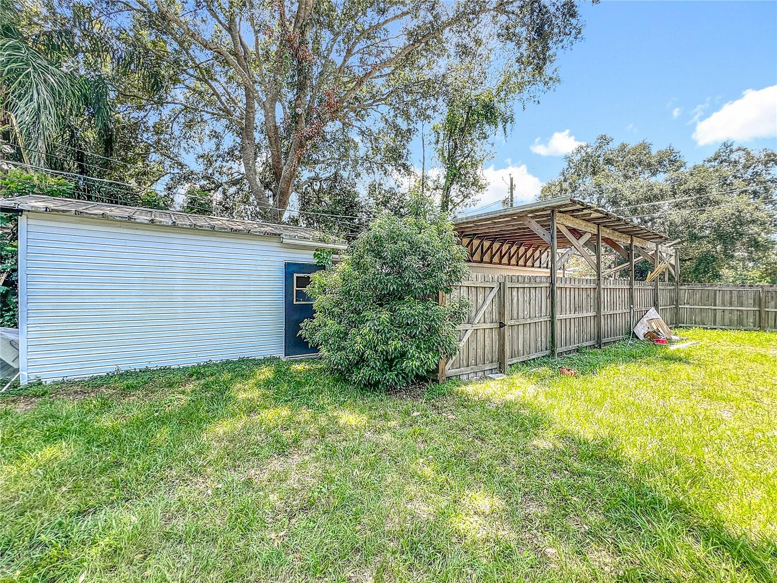 Image 16 of 17 For 2542 Palmetto Avenue