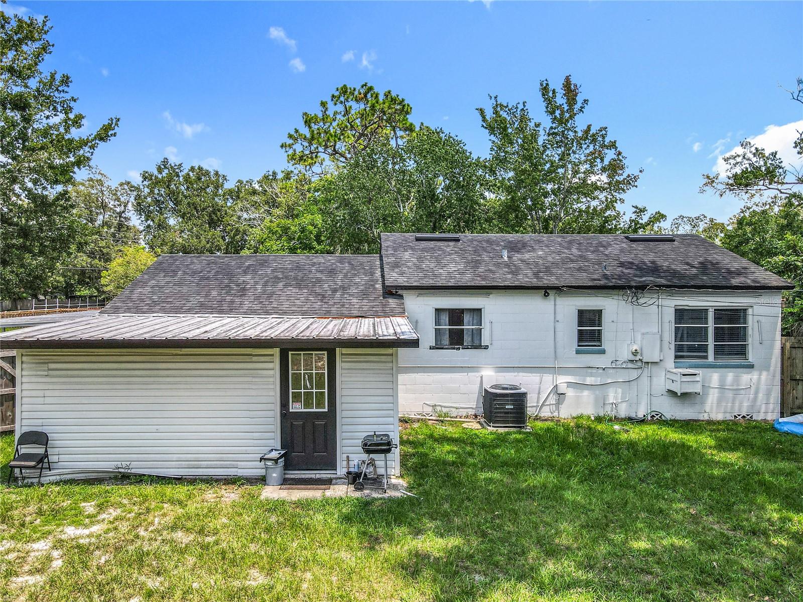 Image 4 of 17 For 2542 Palmetto Avenue