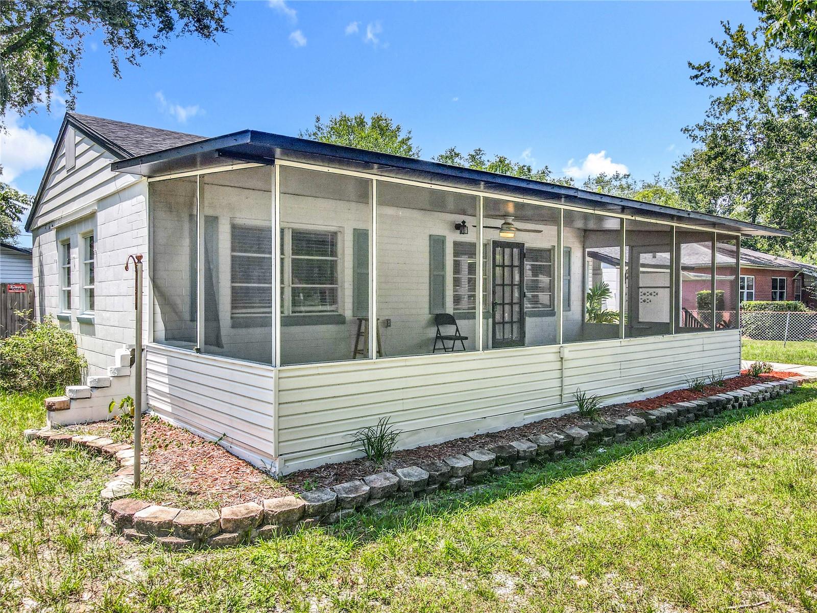 Image 5 of 17 For 2542 Palmetto Avenue