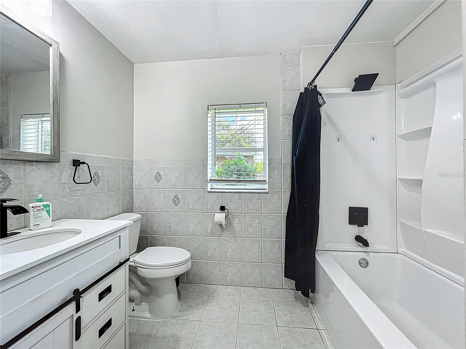 Image 7 of 17 For 2542 Palmetto Avenue