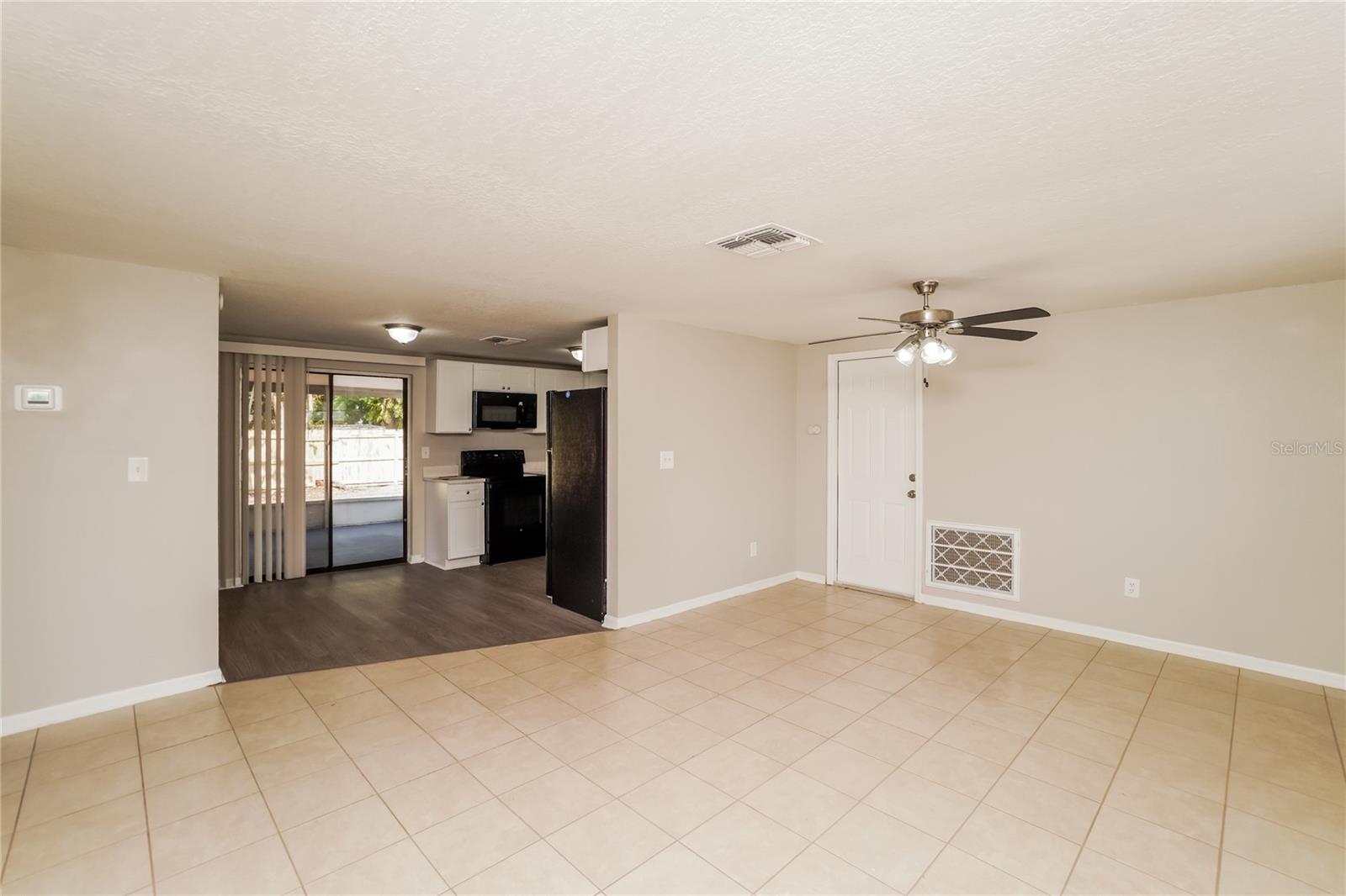 Image 5 of 16 For 8935 Cairo Lane