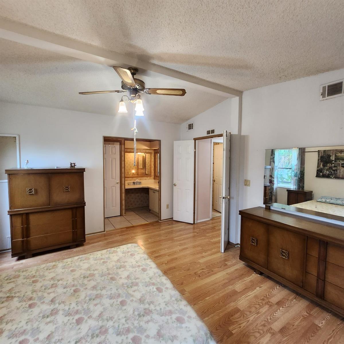 Image 35 of 43 For 1012 Parker Place