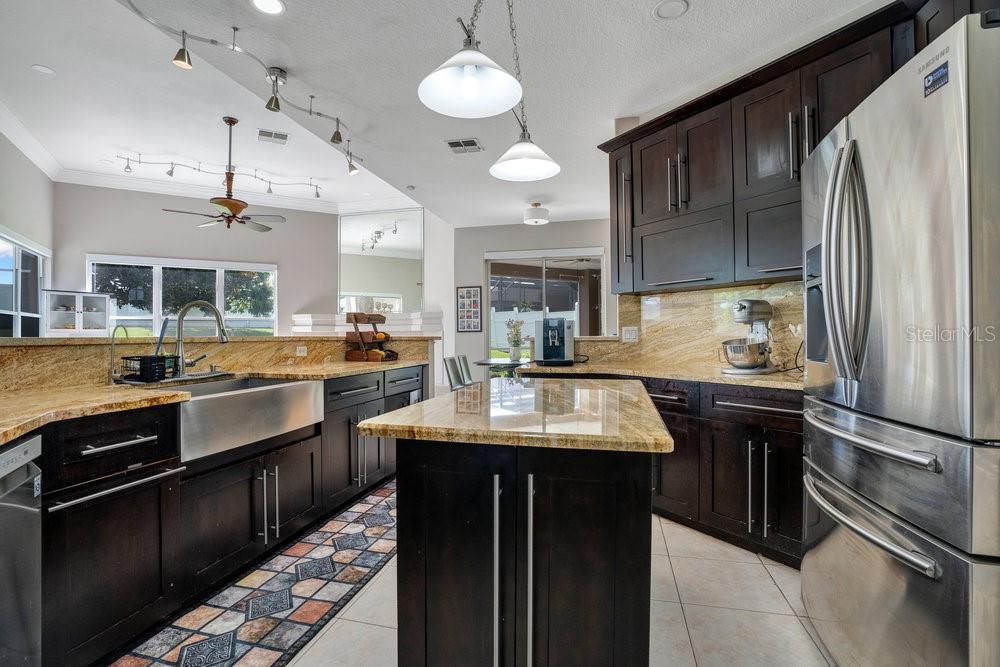 Image 10 of 46 For 8155 Canyon Lake Circle