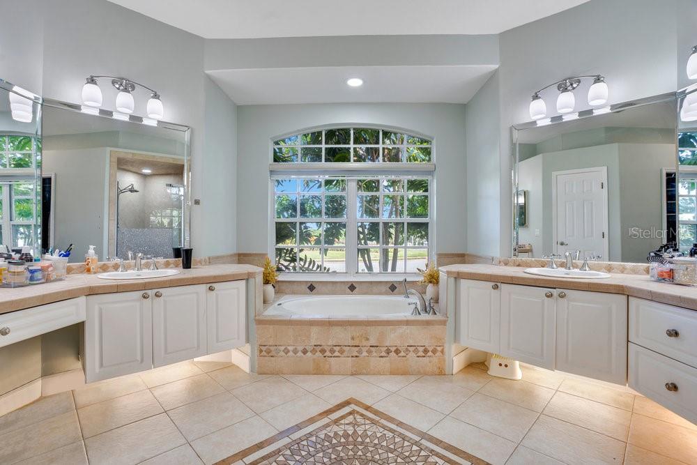 Image 20 of 46 For 8155 Canyon Lake Circle