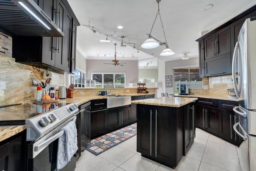 Image 8 of 46 For 8155 Canyon Lake Circle