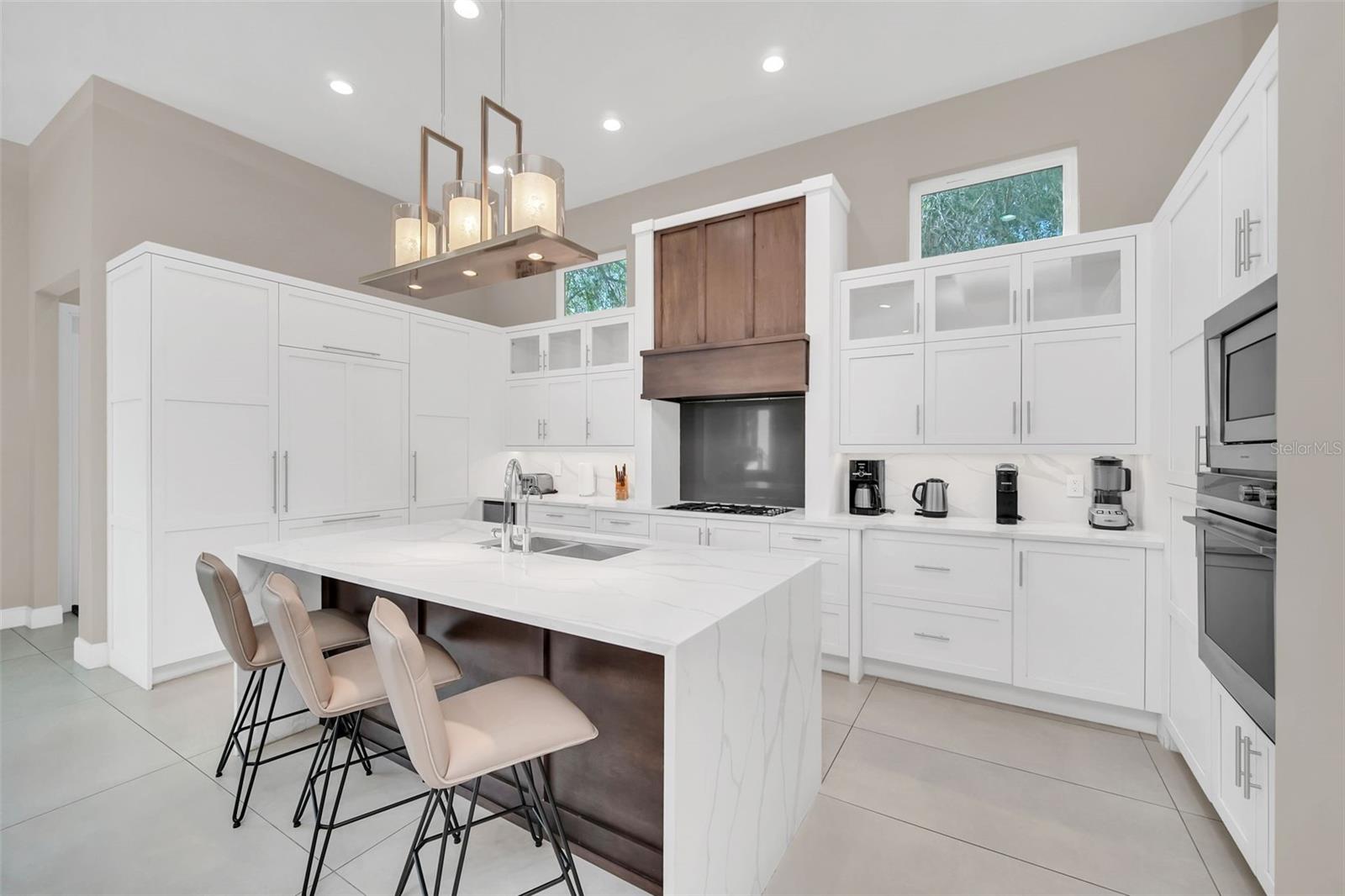 Image 16 of 76 For 885 Desert Mountain Court